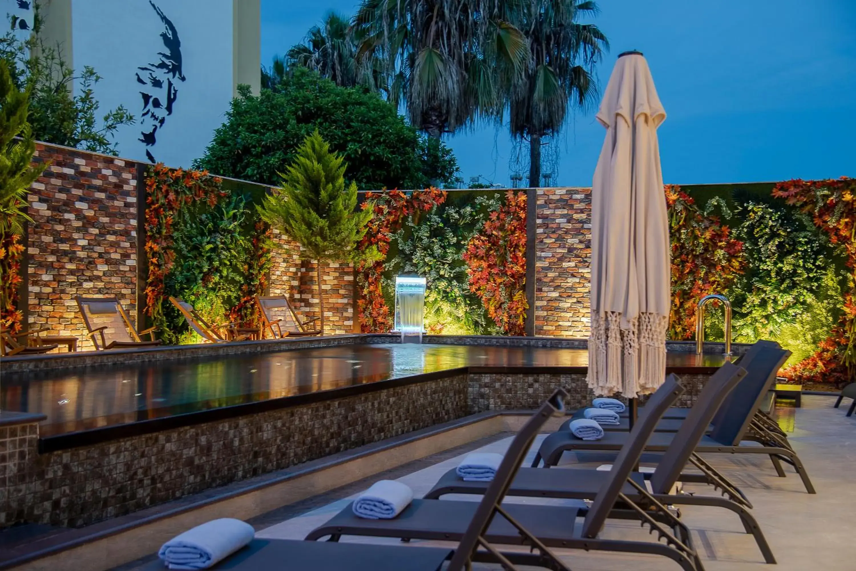 Pool view in Sealife Royal Pool view in Sealife Royal