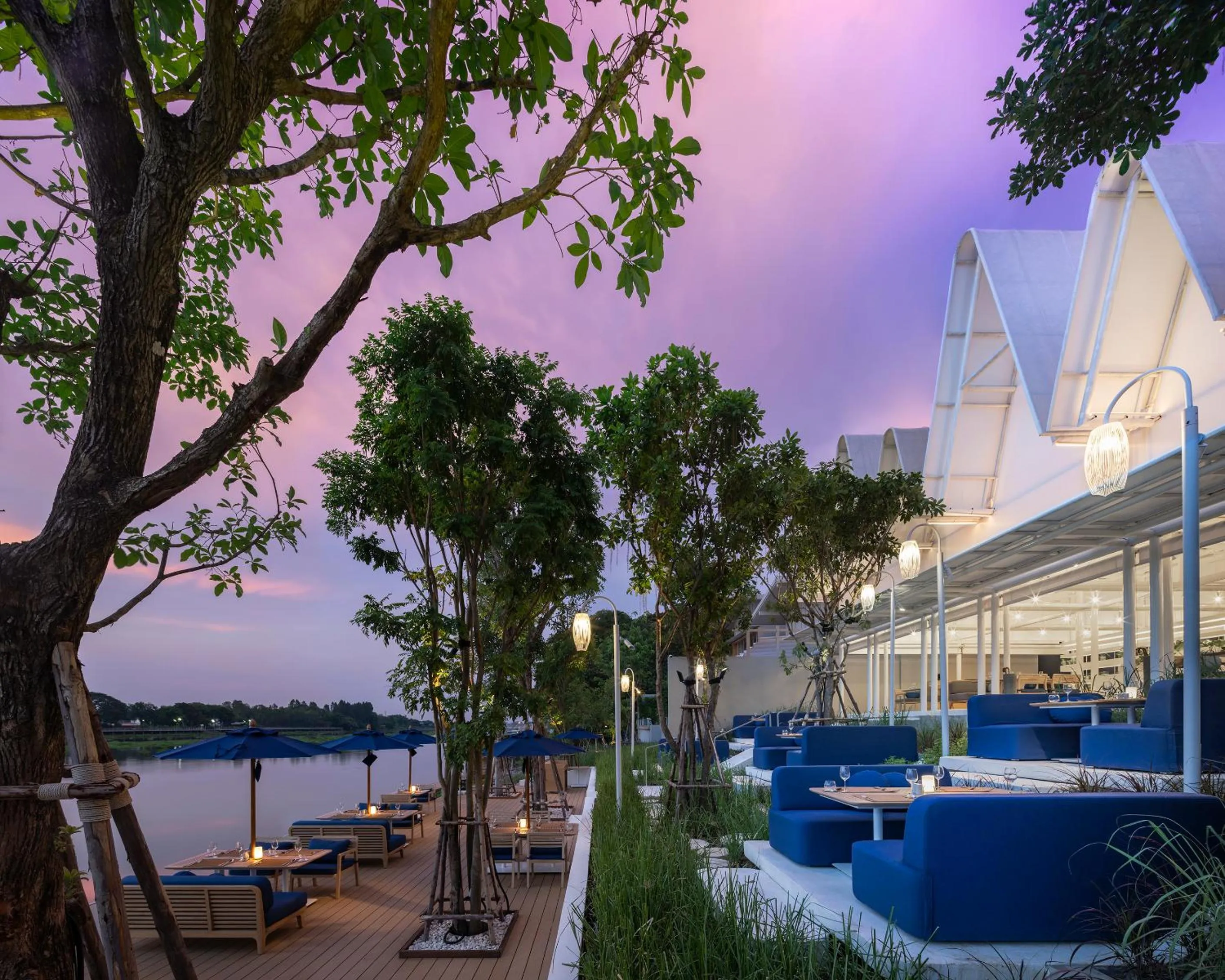 Restaurant/places to eat in Sala Bang Pa-In