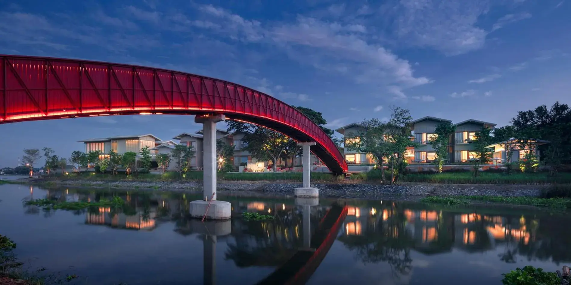 Property building in Sala Bang Pa-In Property building in Sala Bang Pa-In