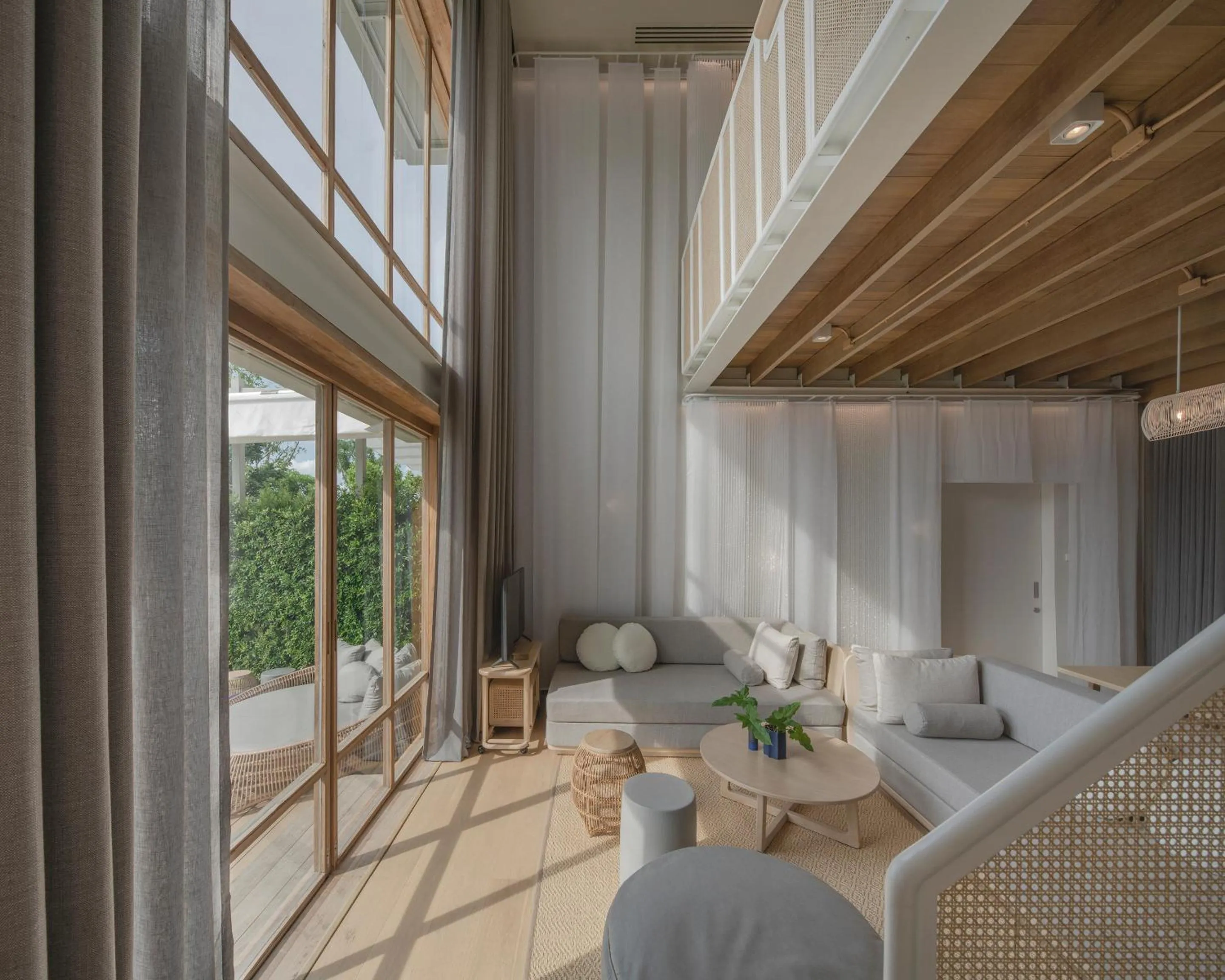 Living room in Sala Bang Pa-In