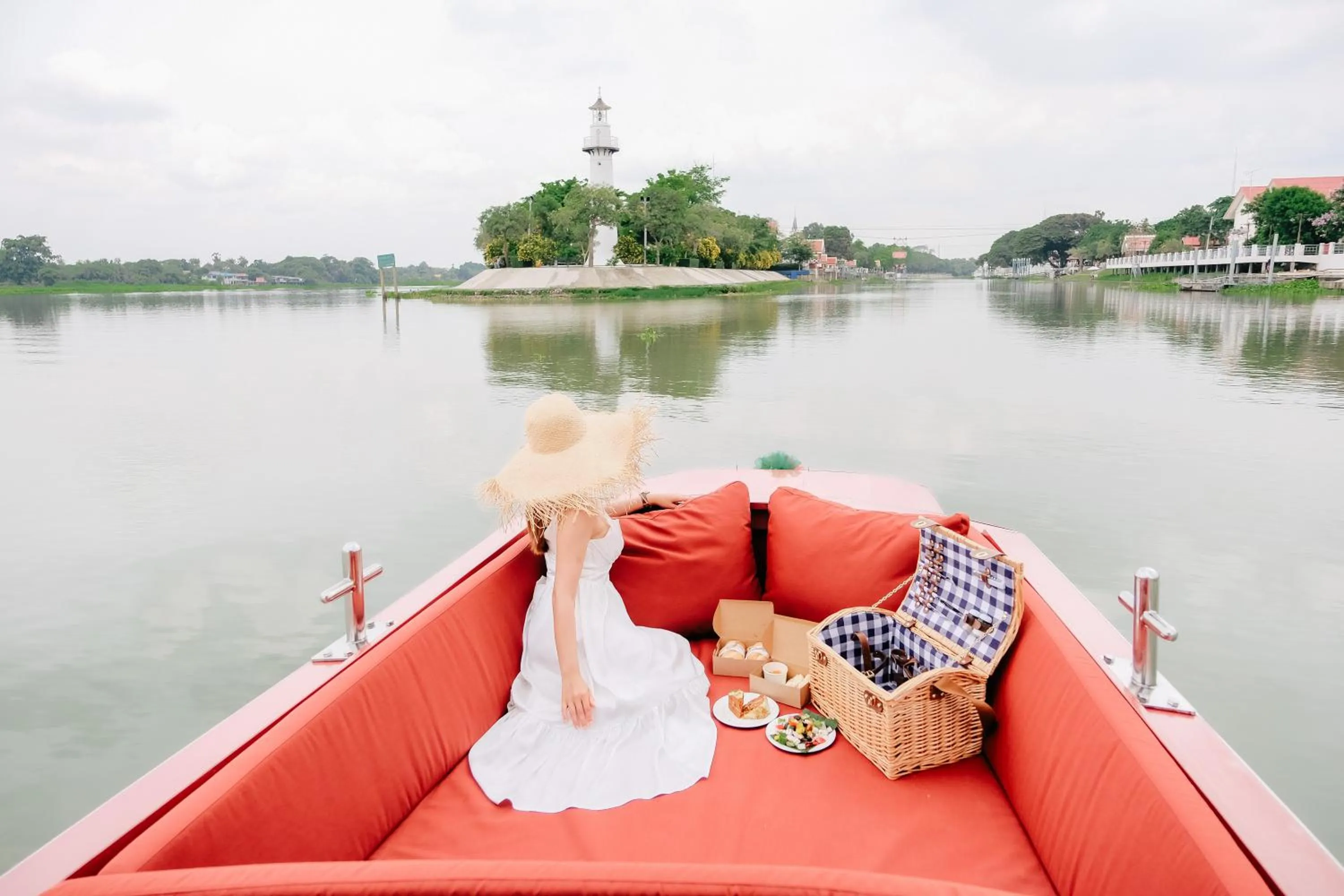 Activities in Sala Bang Pa-In