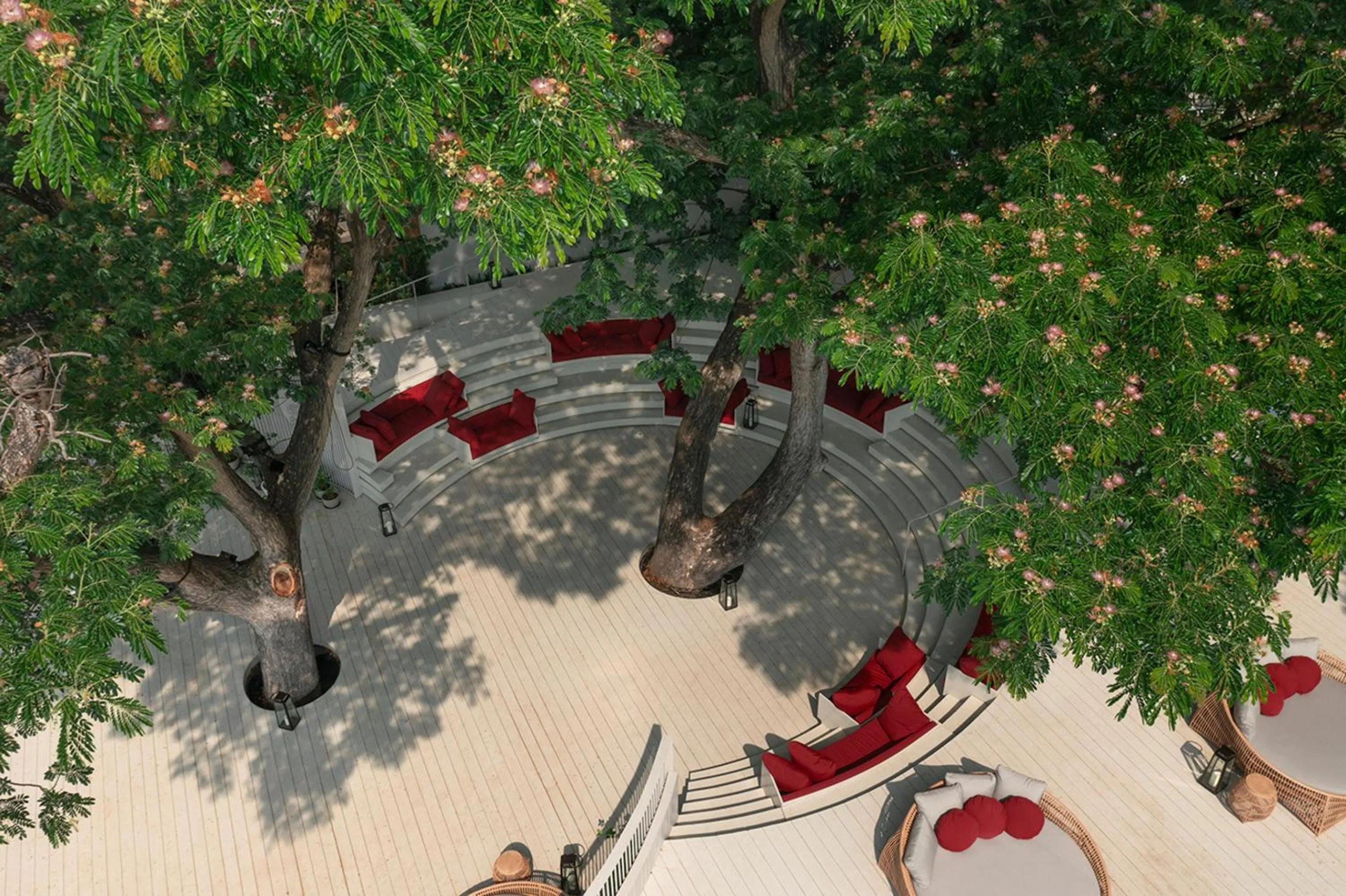 Day in Sala Bang Pa-In