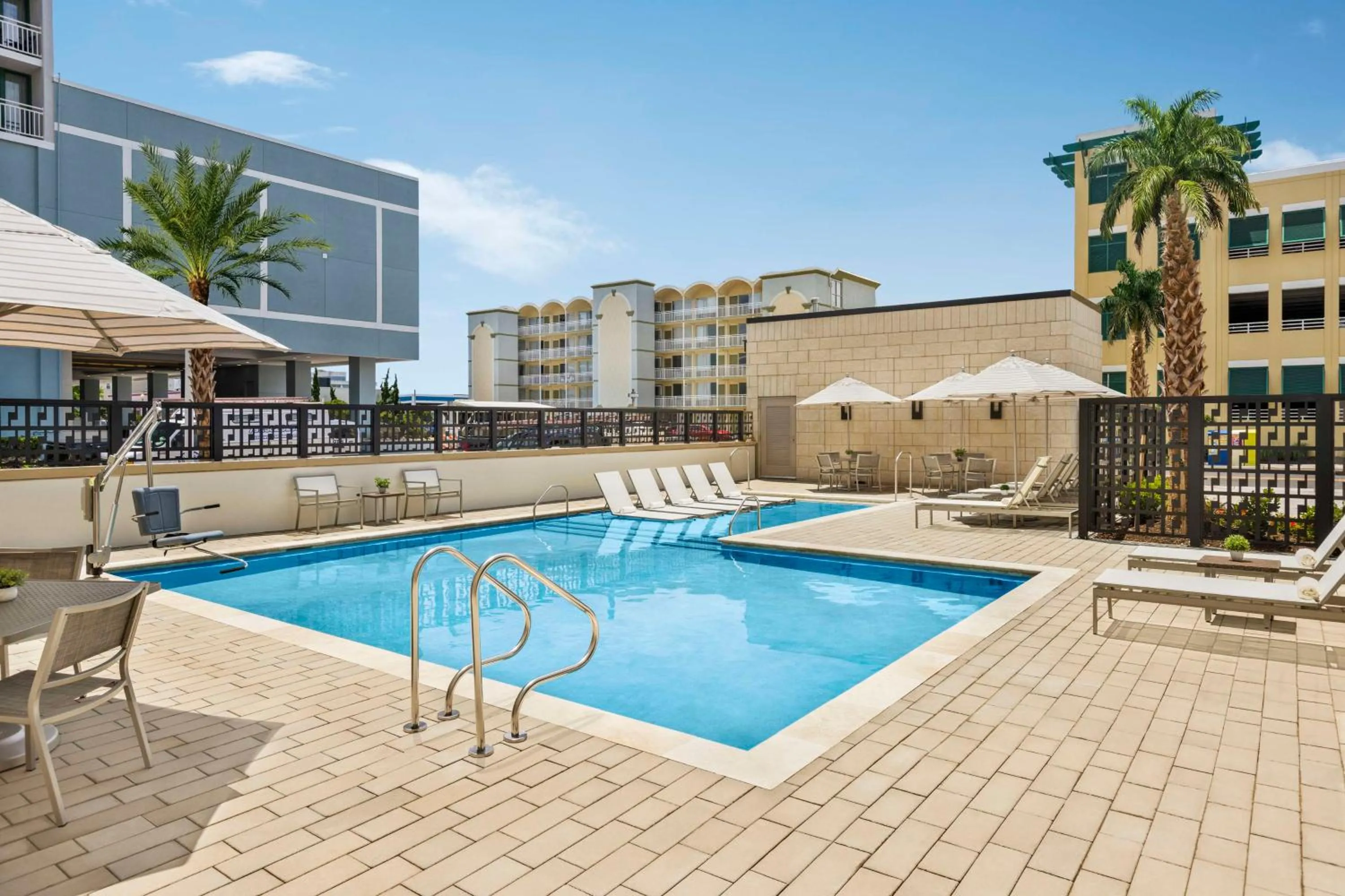 Swimming pool in Hyatt Place Virginia Beach Oceanfront