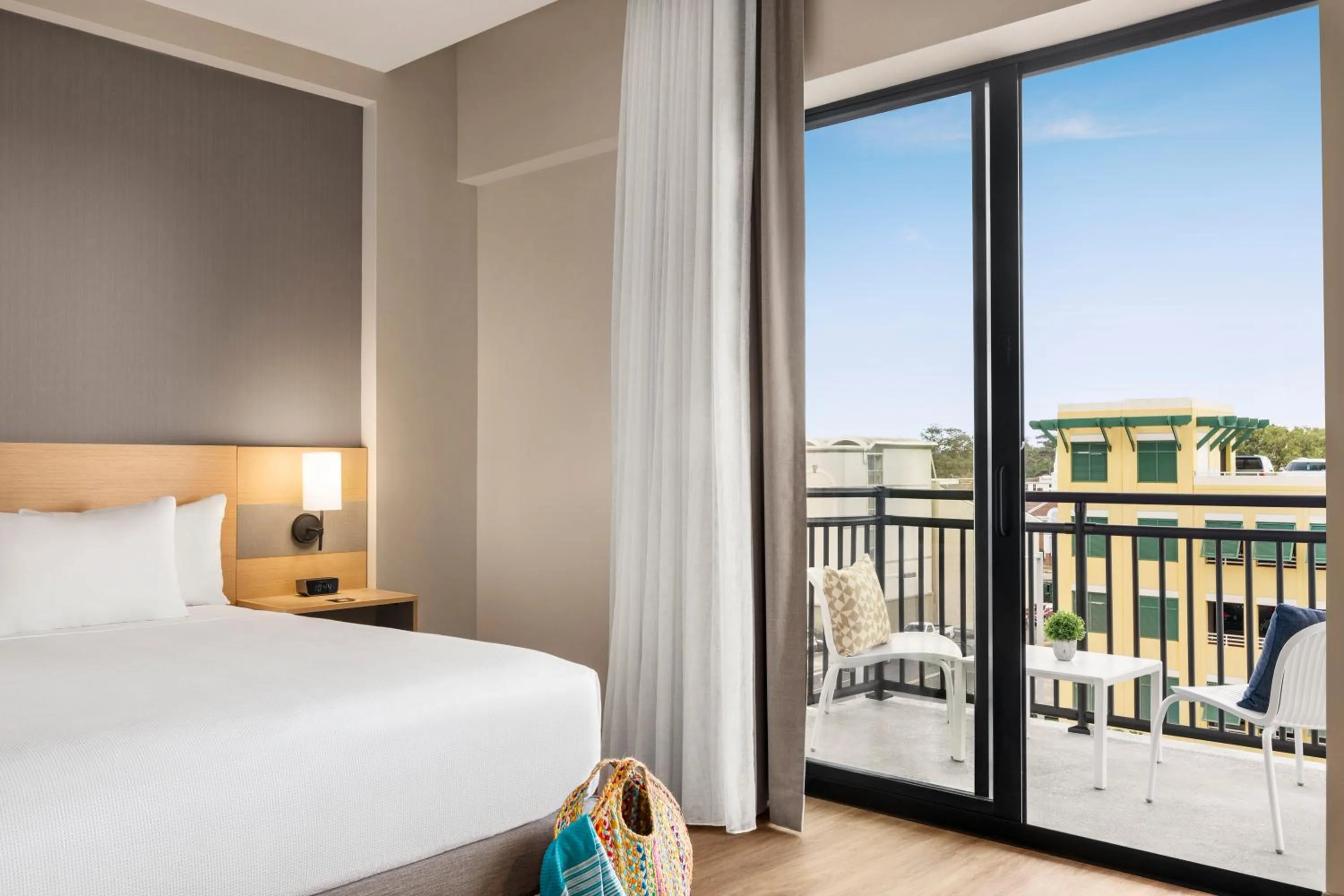 Bedroom, Bed in Hyatt Place Virginia Beach Oceanfront