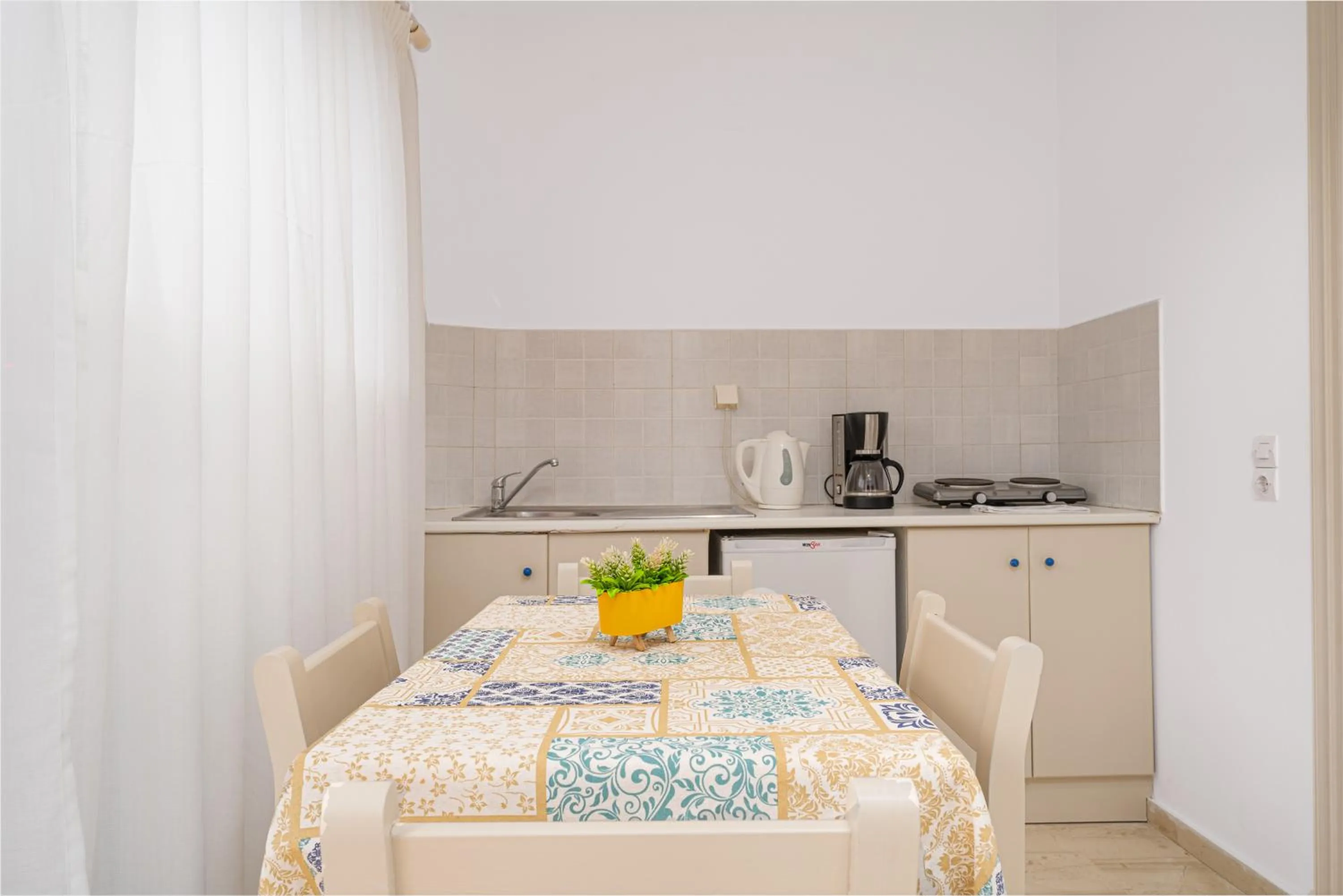 Kitchen or kitchenette in Pyrgaraki Studios and Apartments