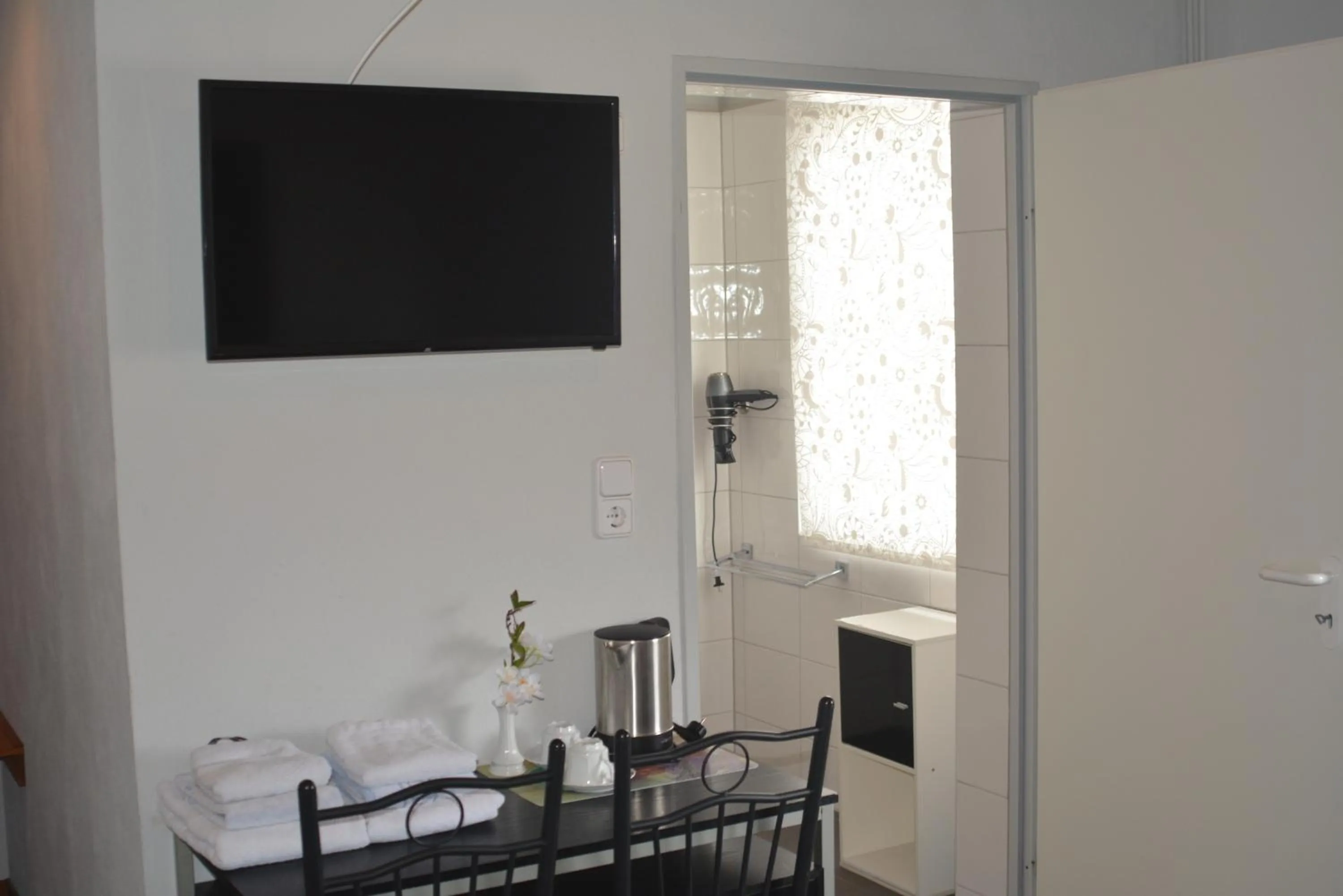 Photo of the whole room in Budgethotel Stadtbett Wolfsburg