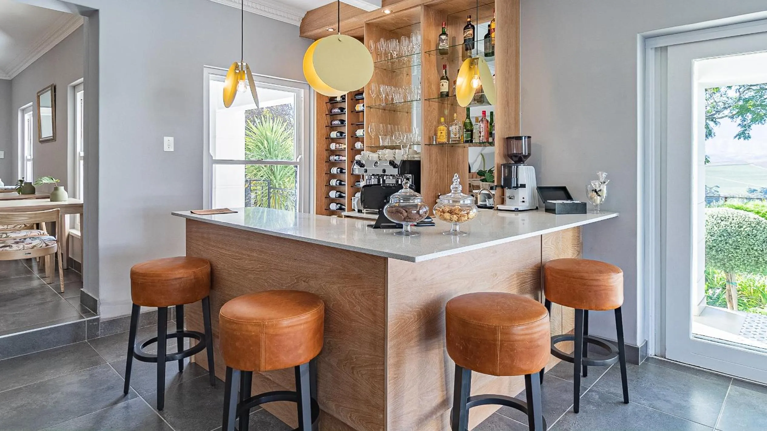 Lounge or bar in The Salene Hotel & Apartments