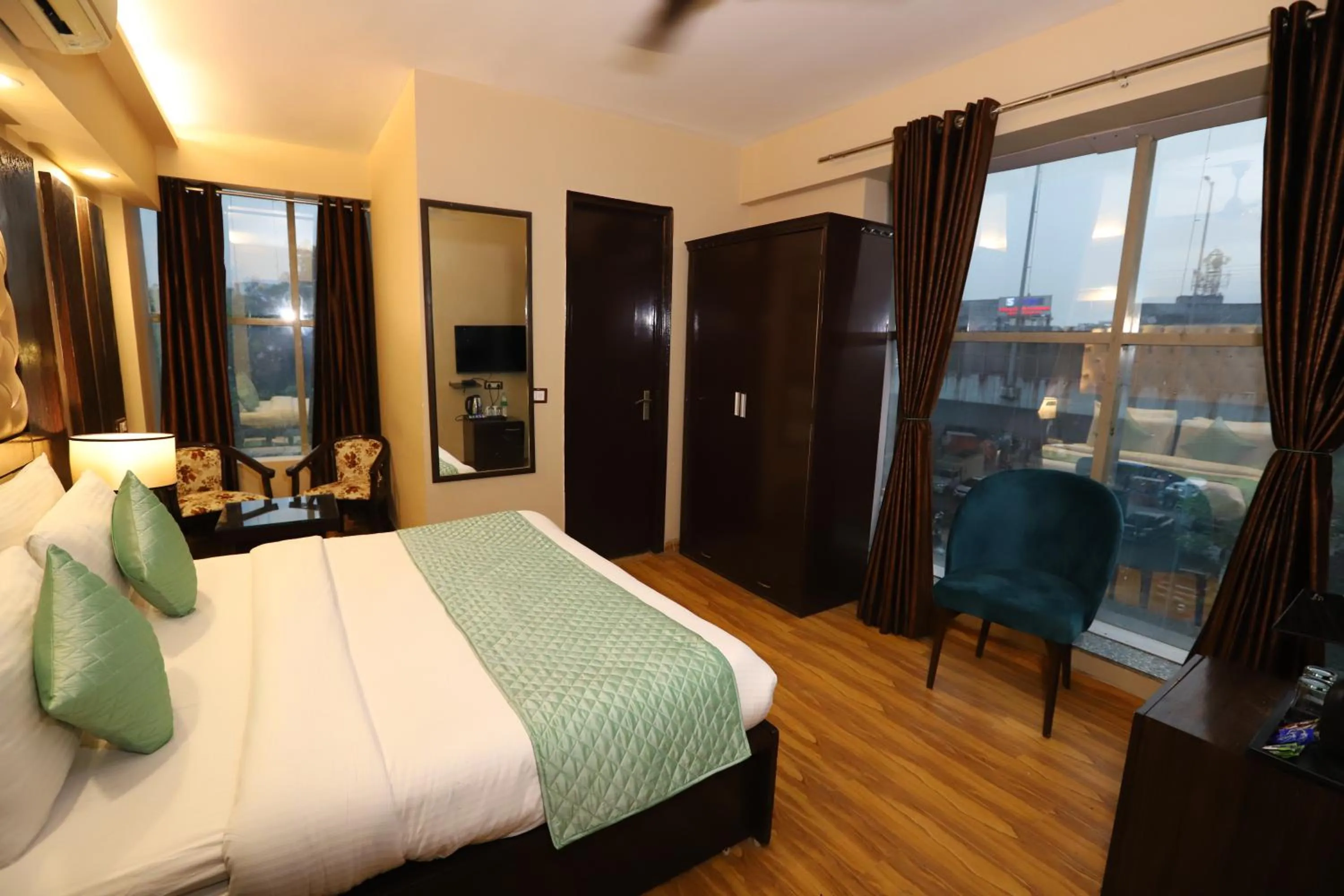 Bed in Hotel Palm Grand Naraina New Delhi - Couple Friendly Local IDs Accepted
