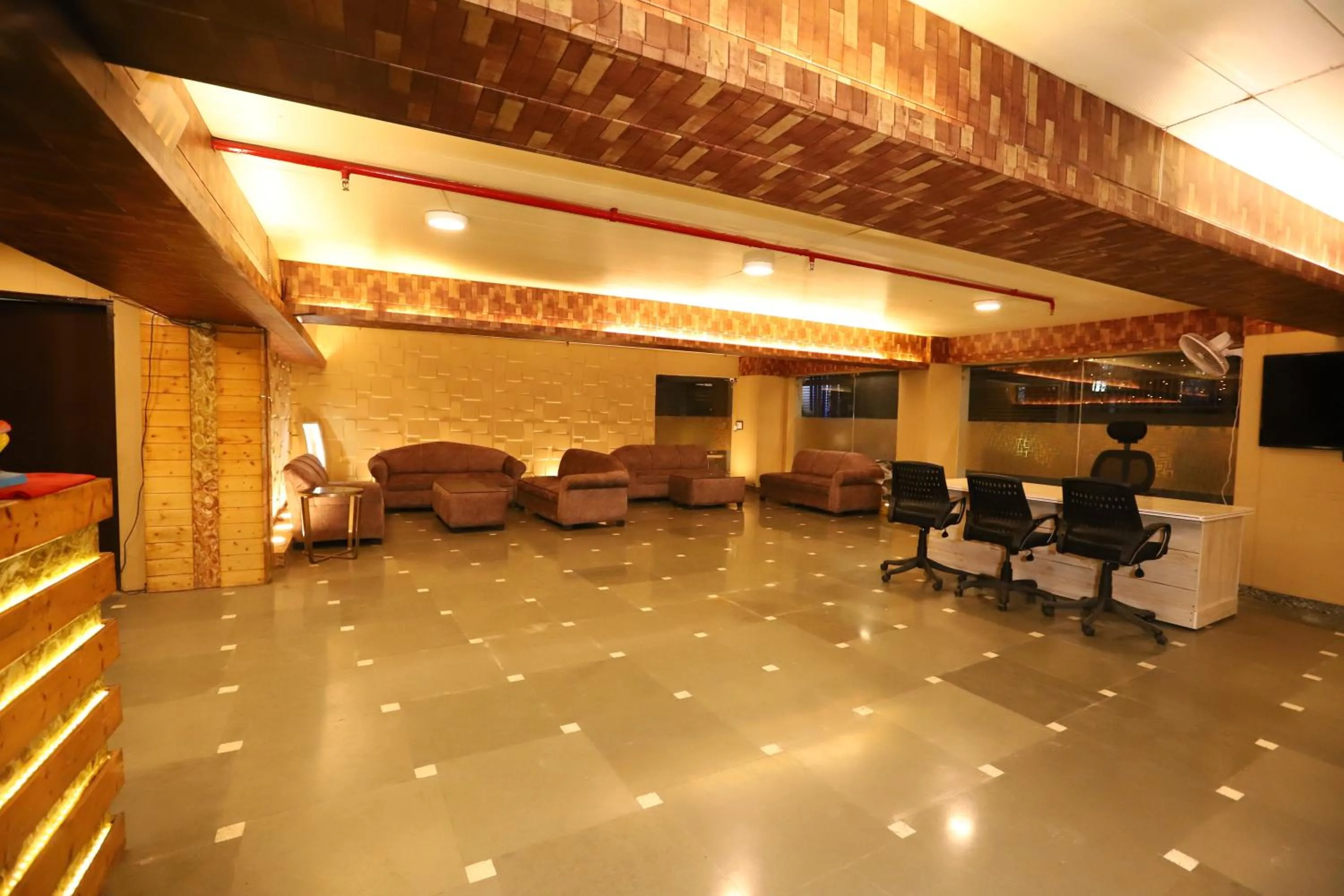 Banquet/Function facilities in Hotel Palm Grand Naraina New Delhi - Couple Friendly Local IDs Accepted