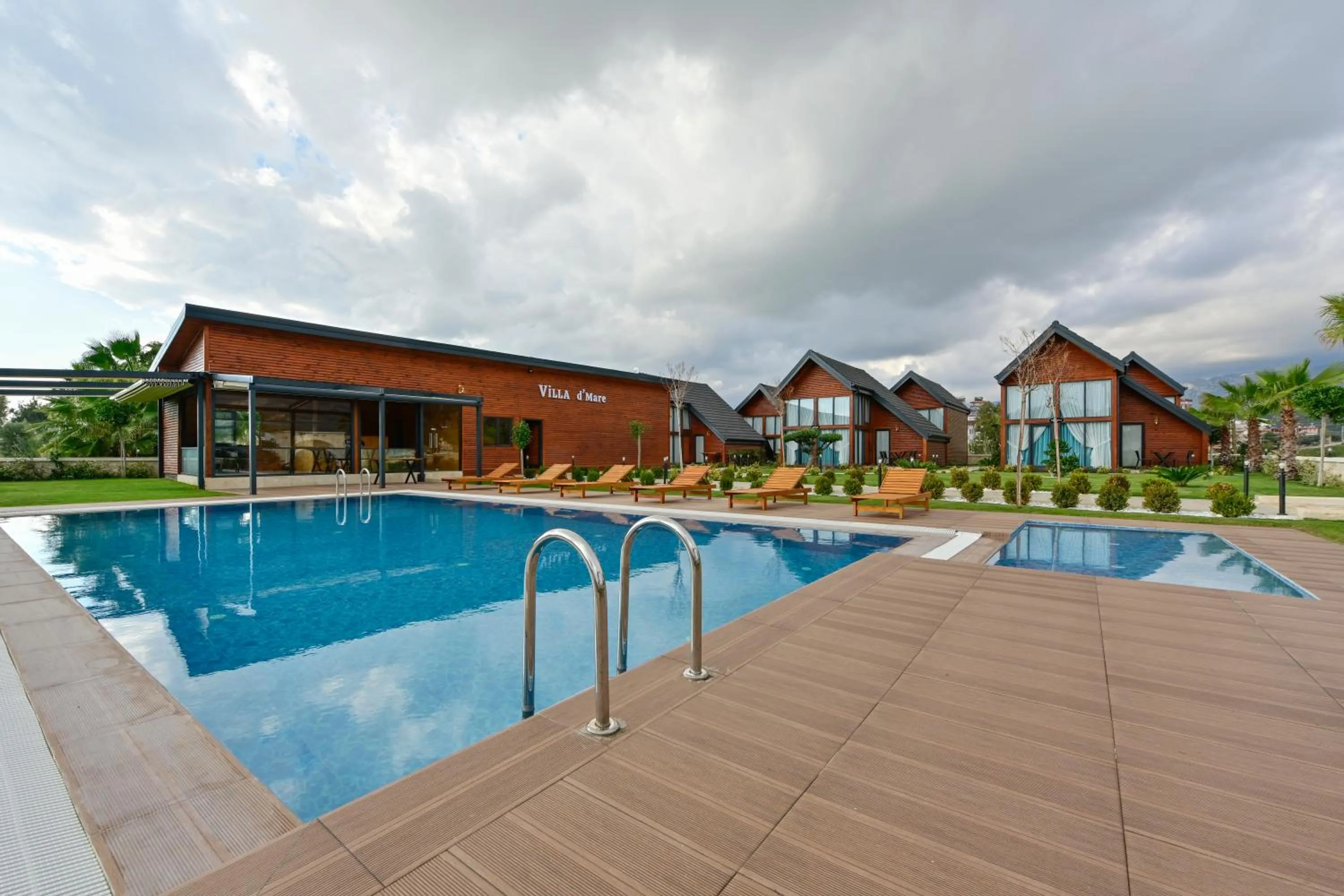 Swimming pool in Villa d'Mare