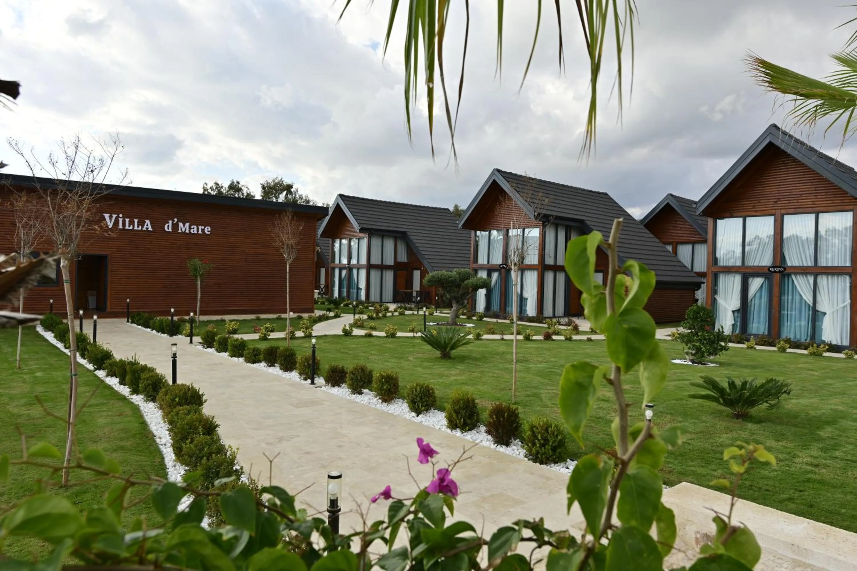 Property building in Villa d'Mare