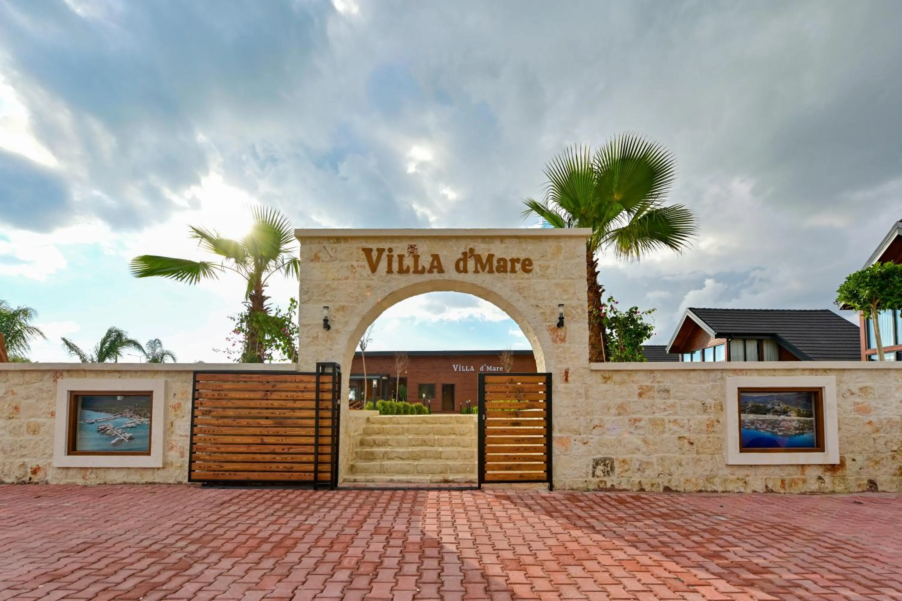 Property building in Villa d'Mare
