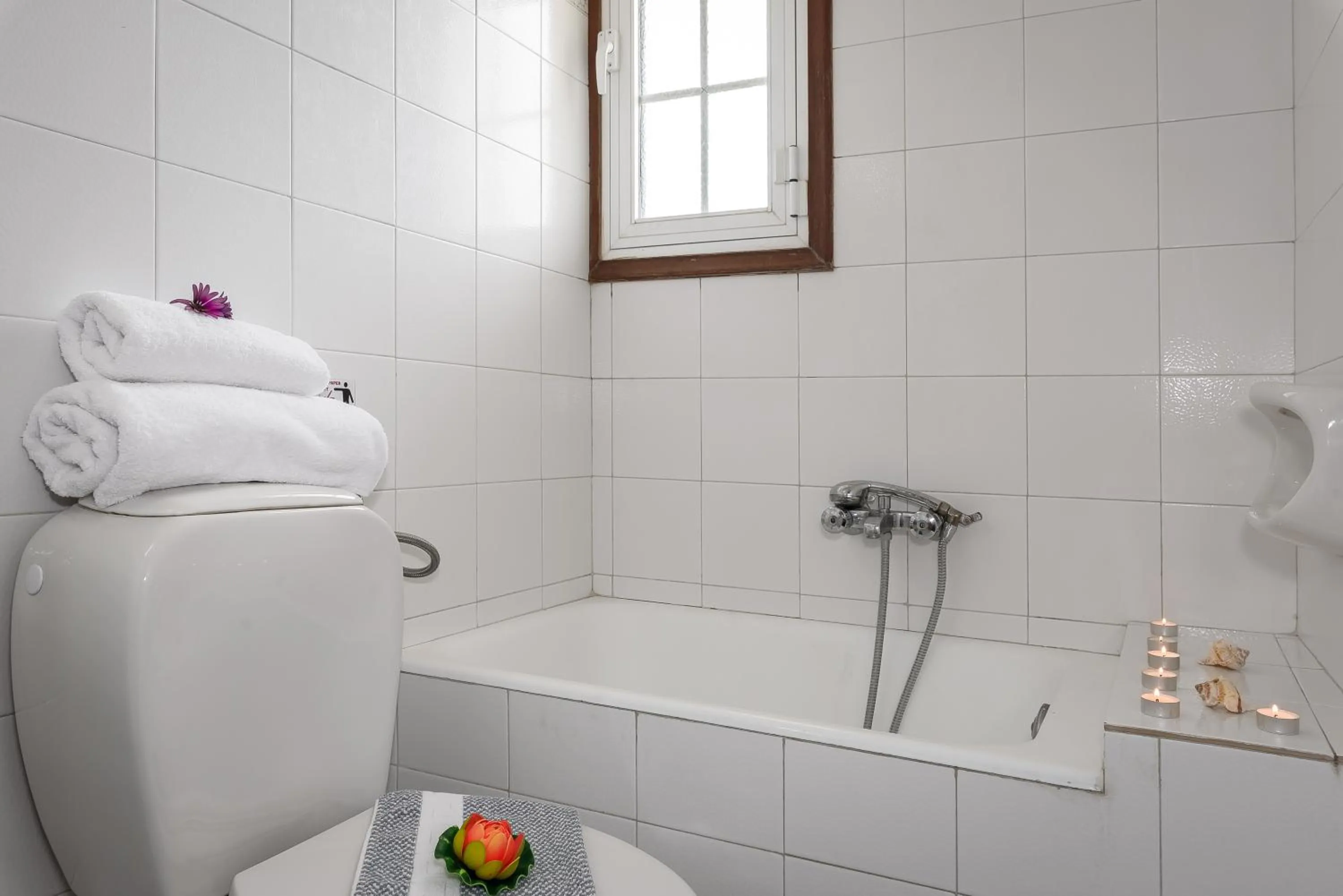 Bathroom in Louladakis Apartments