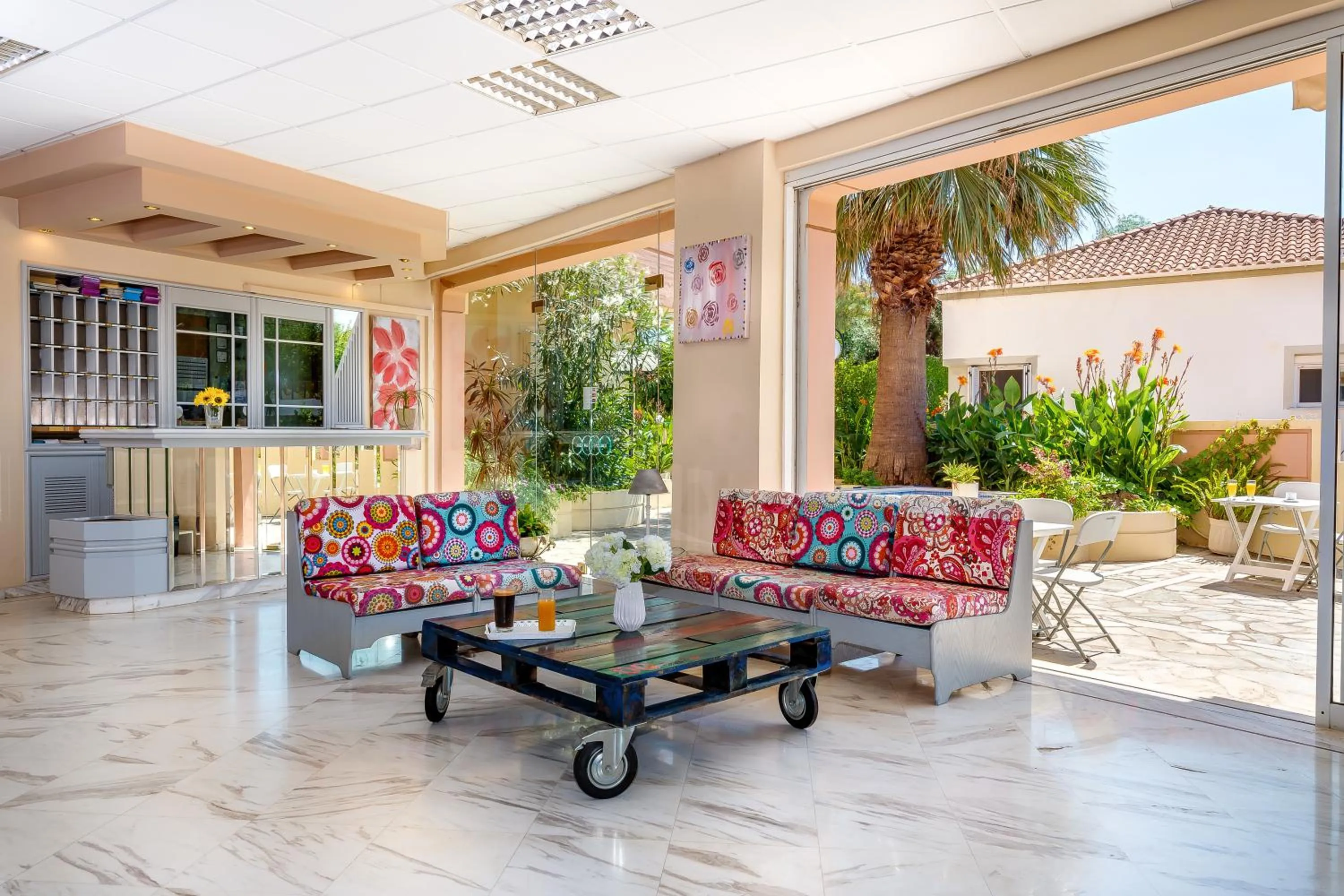 Louladakis Apartments