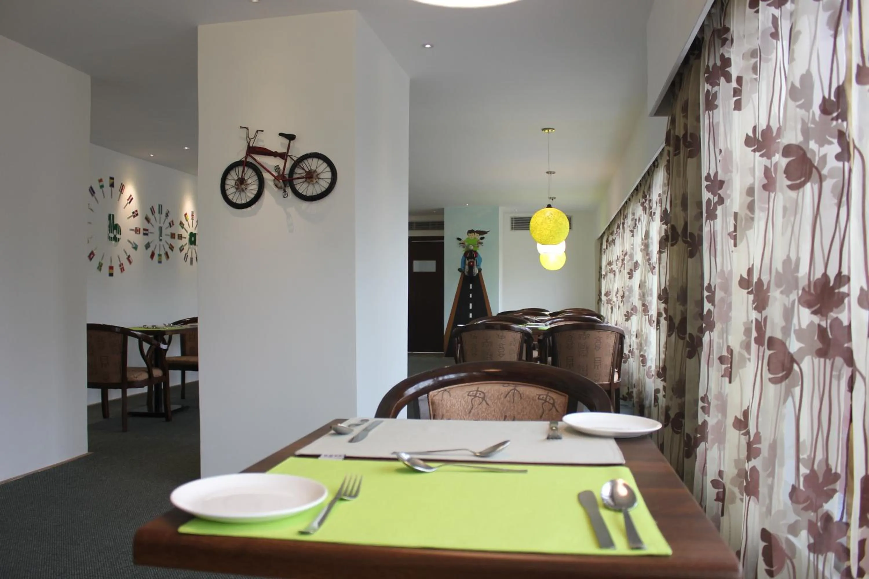 Restaurant/places to eat in Tabla Pride Hotels & Spa