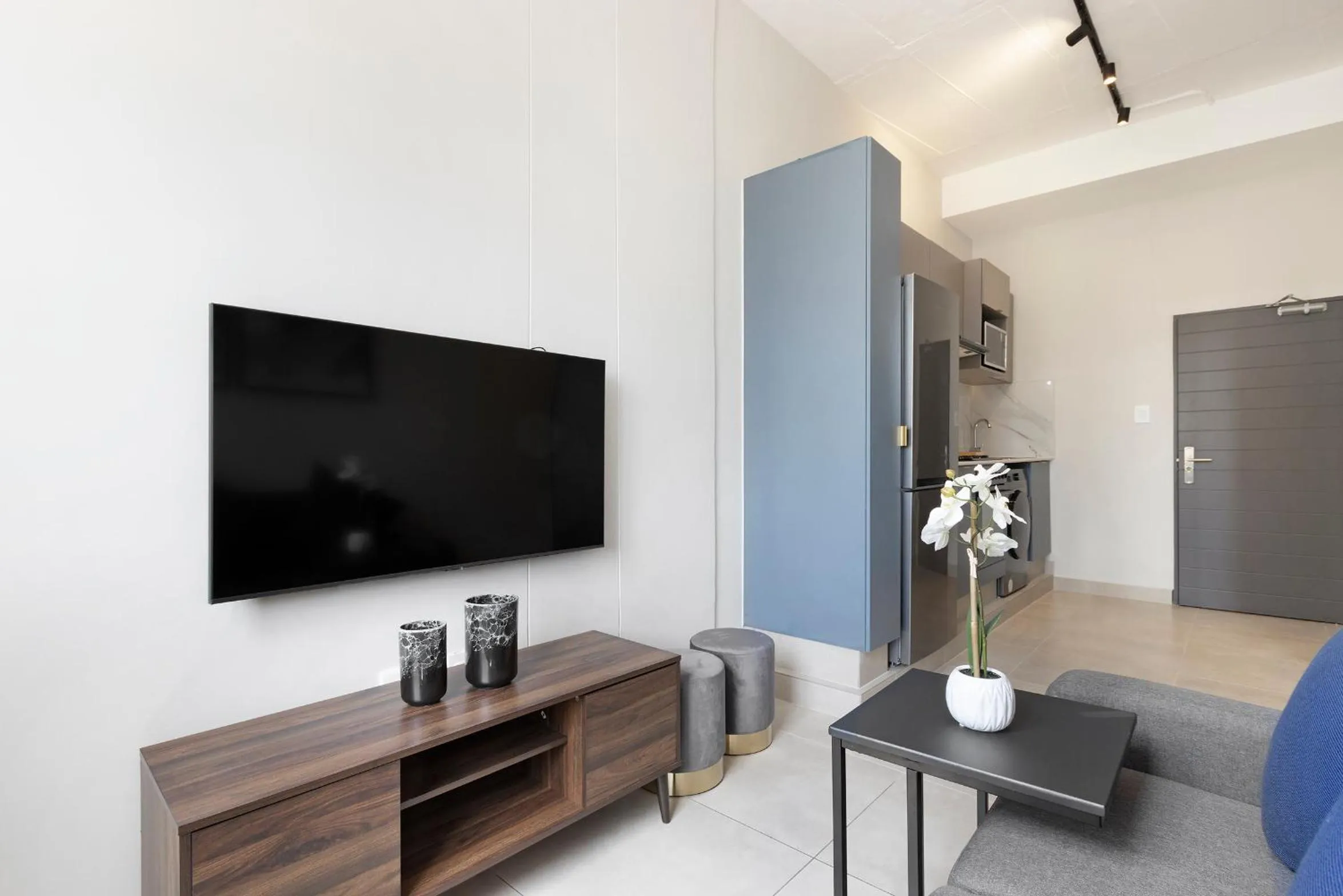 TV and multimedia in The Archer Aparthotel by Totalstay