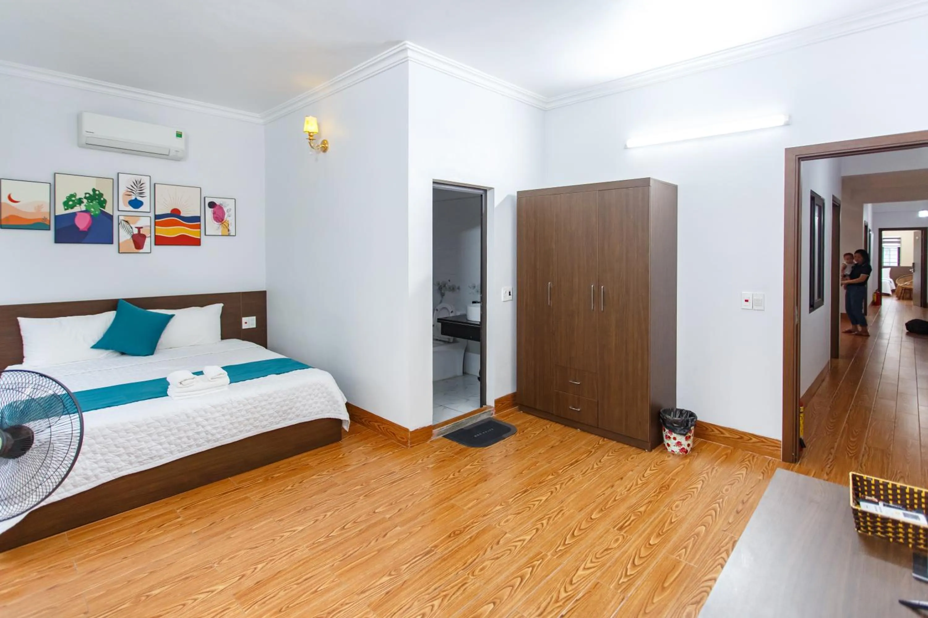 Bed in Blue Eyes Hotel