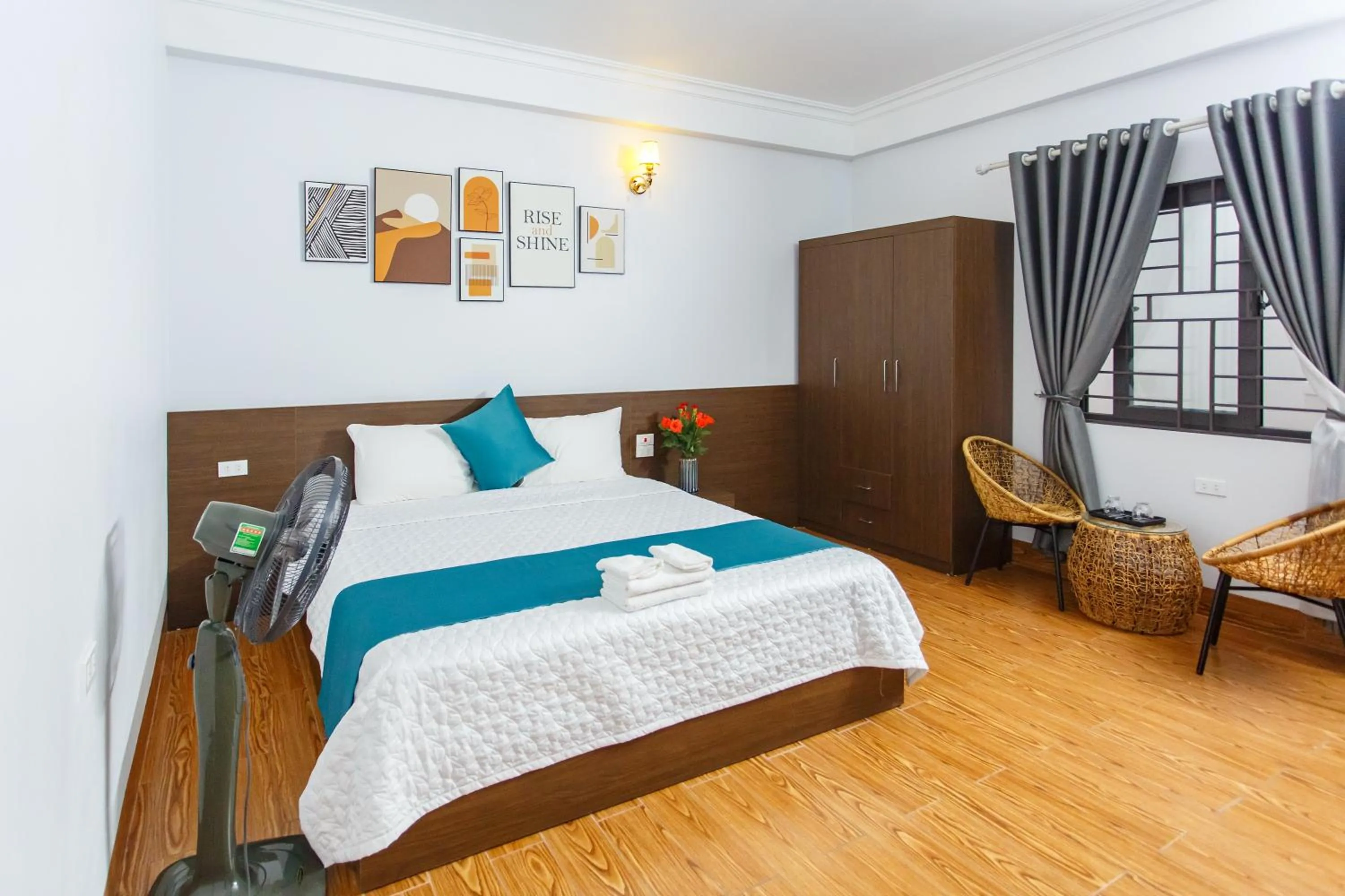 Bed in Blue Eyes Hotel