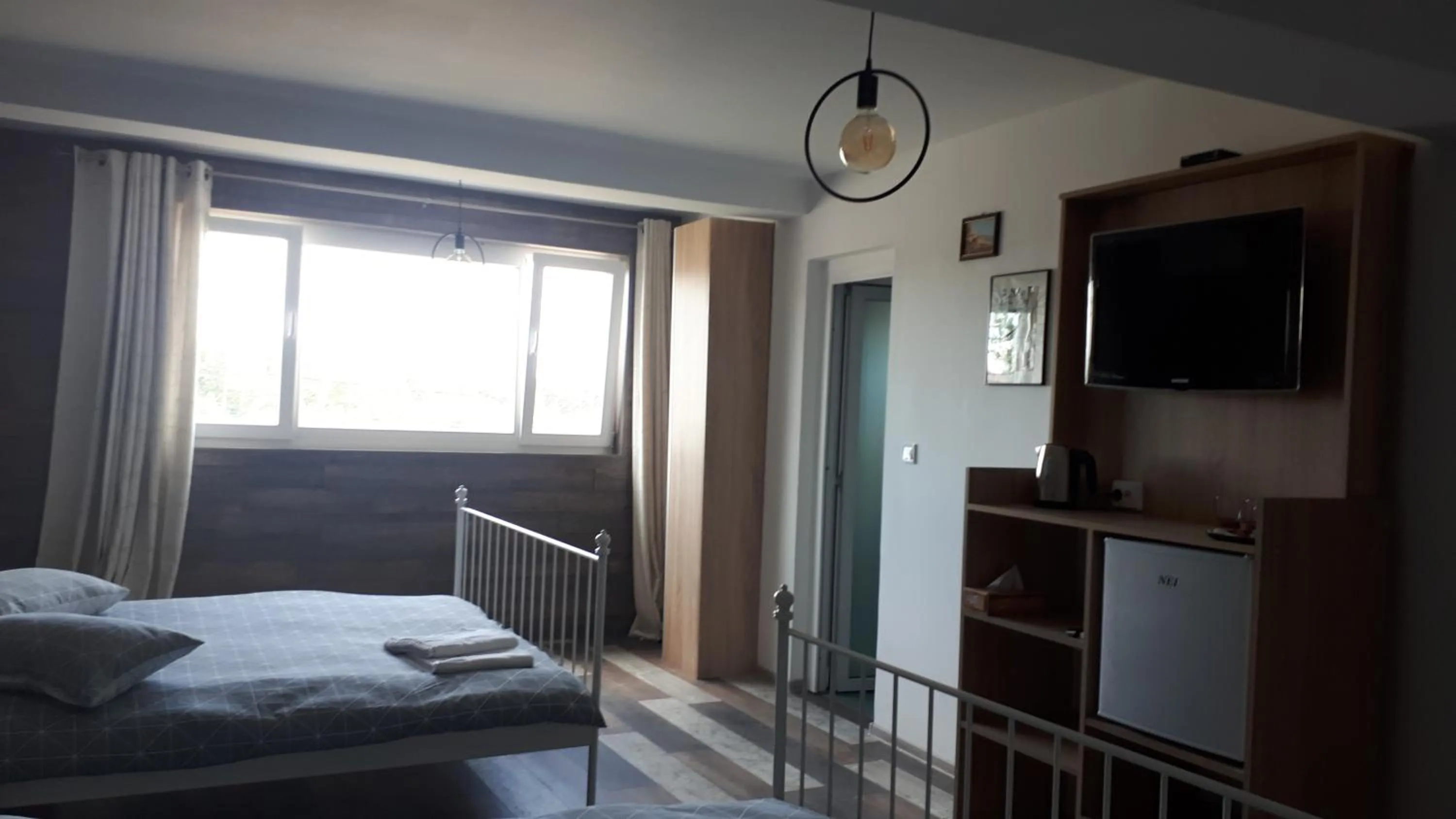 Bed in Motel Traffic