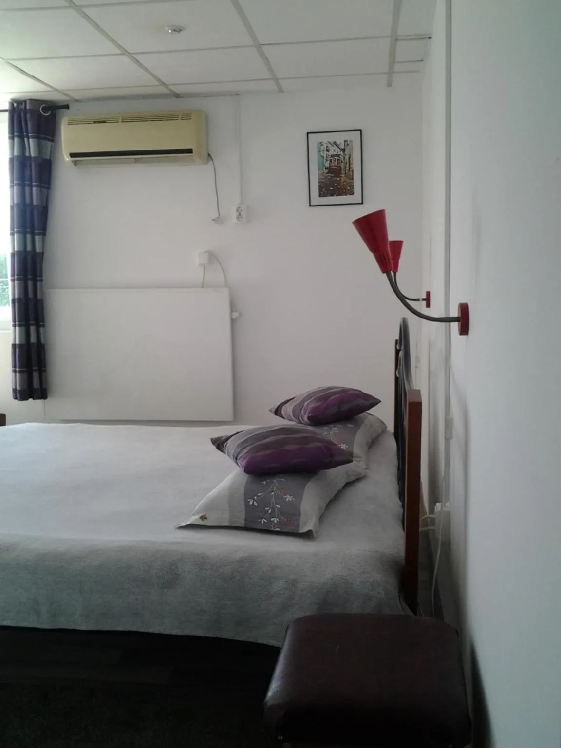 Bed in Motel Traffic