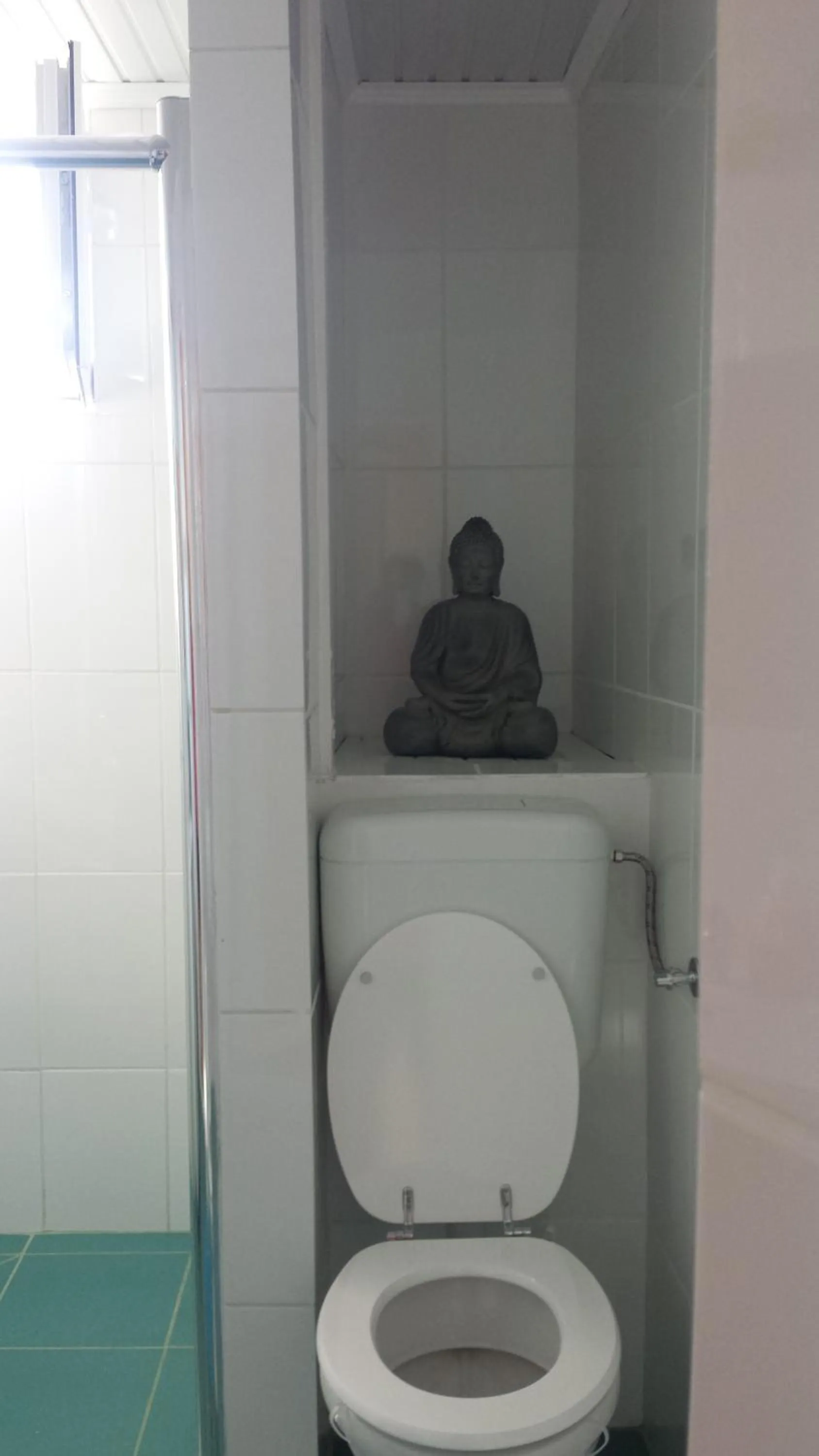 Bathroom in Motel Traffic