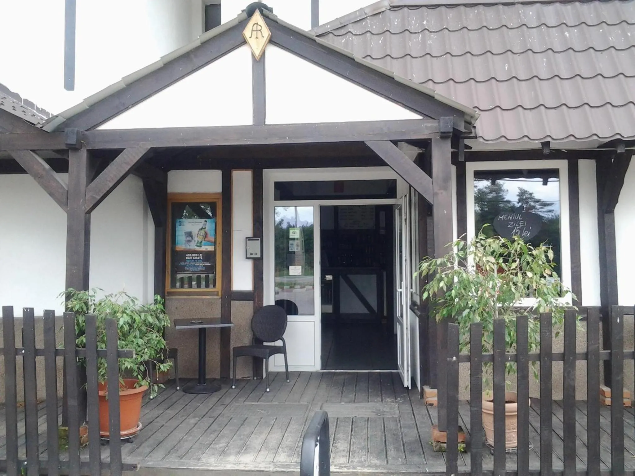 Property building in Motel Traffic