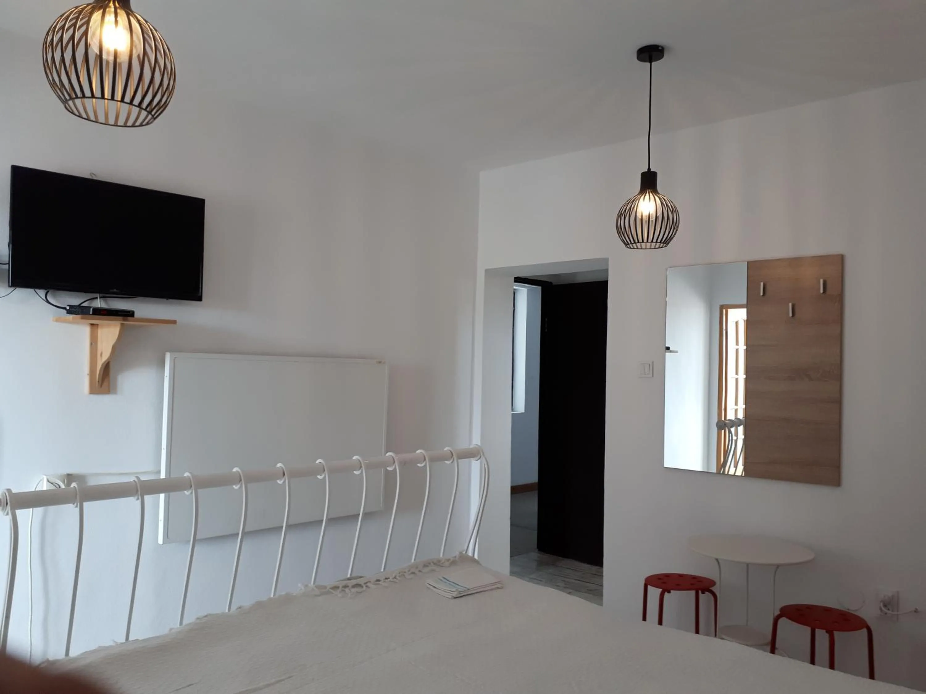 Bed in Motel Traffic