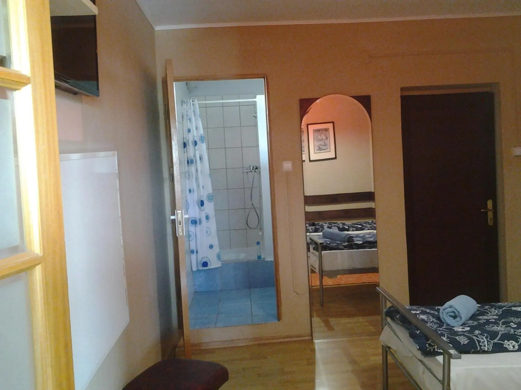 Bathroom in Motel Traffic