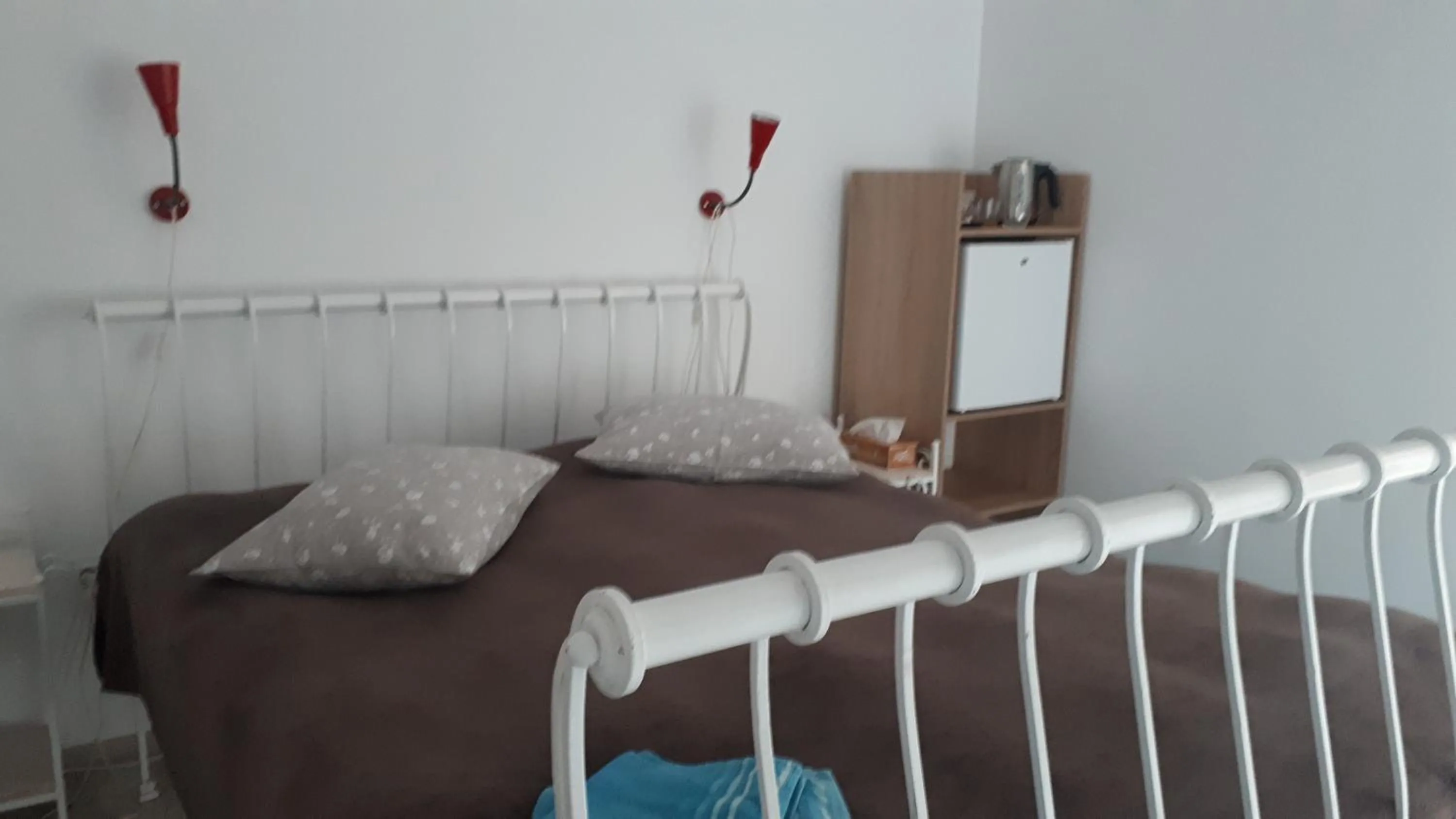 Bed in Motel Traffic