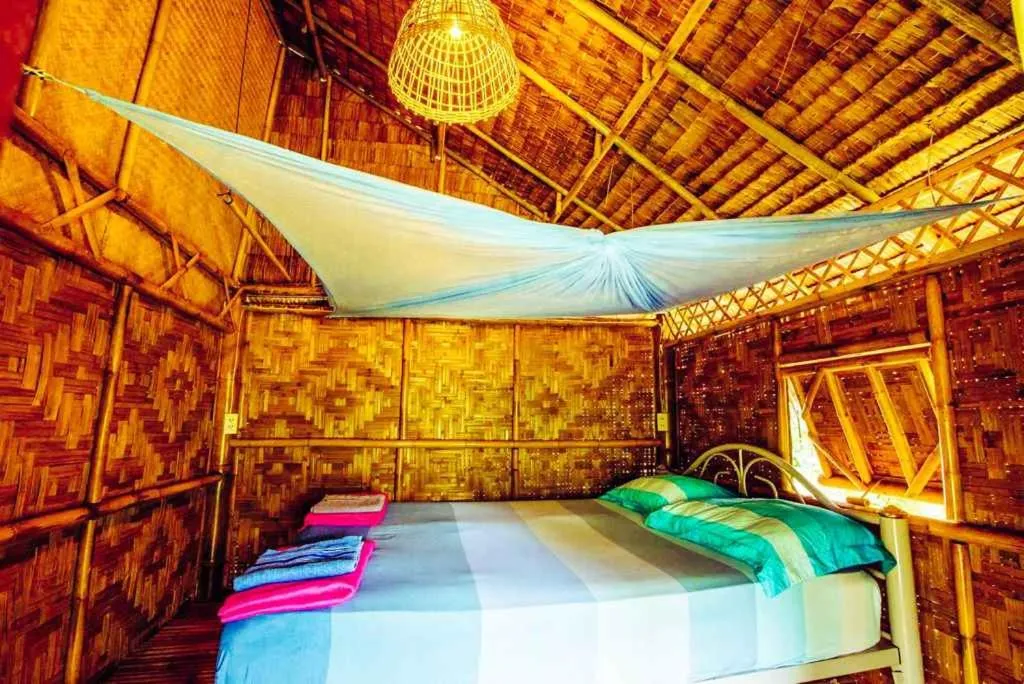 Bed in Bananas Resort & Restaurant