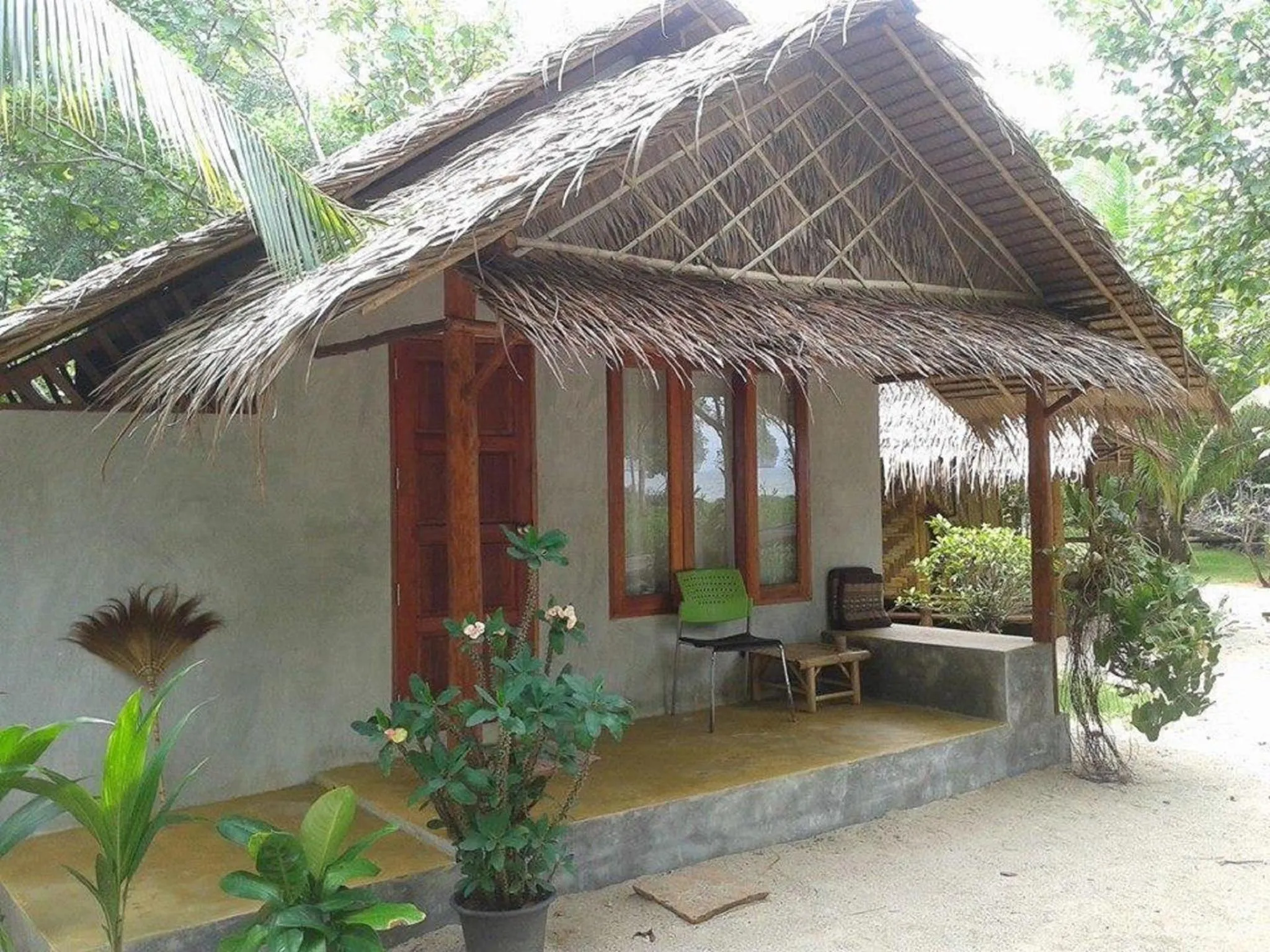 Facade/entrance in Bananas Resort & Restaurant