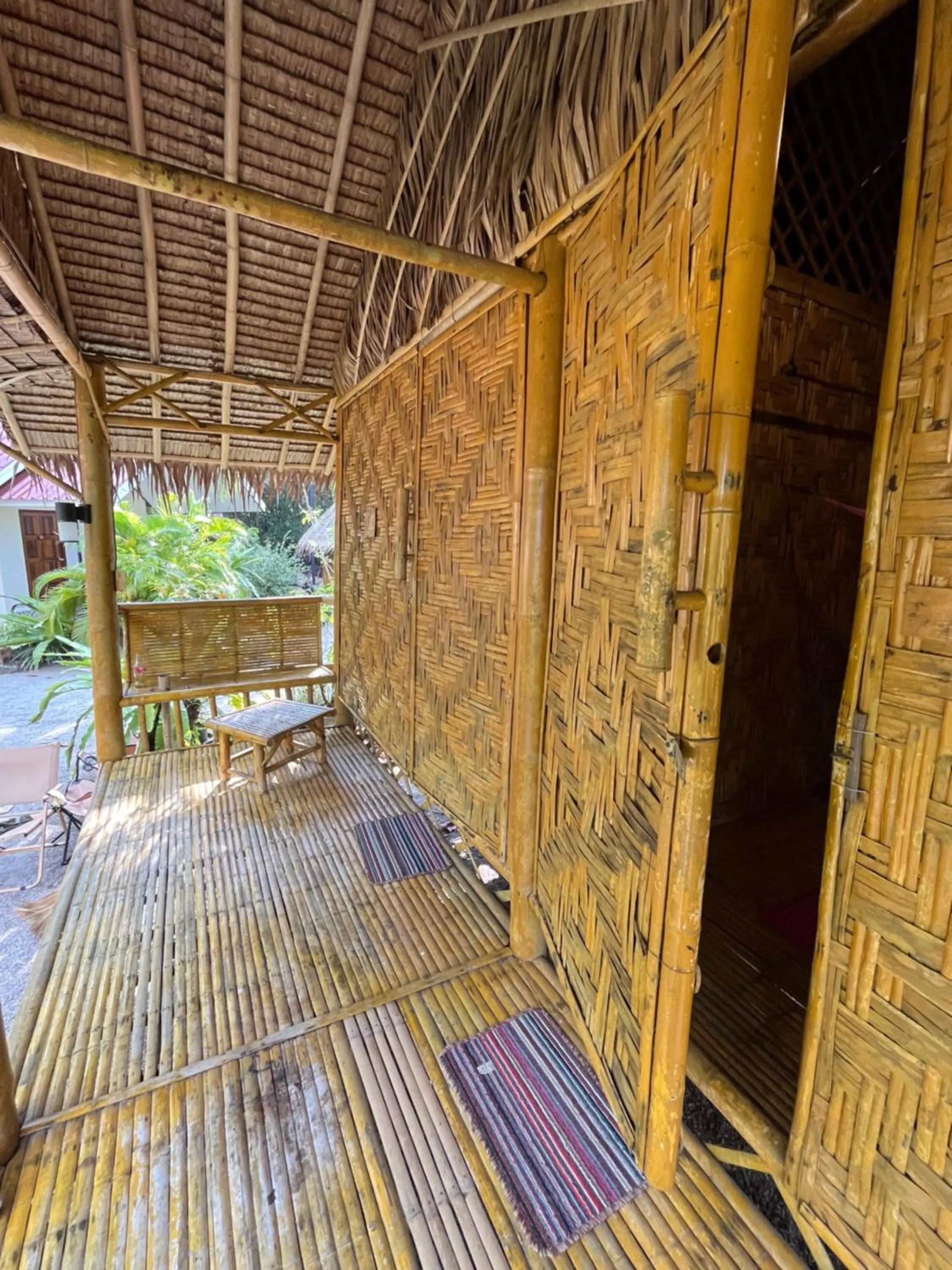 Bananas Resort & Restaurant