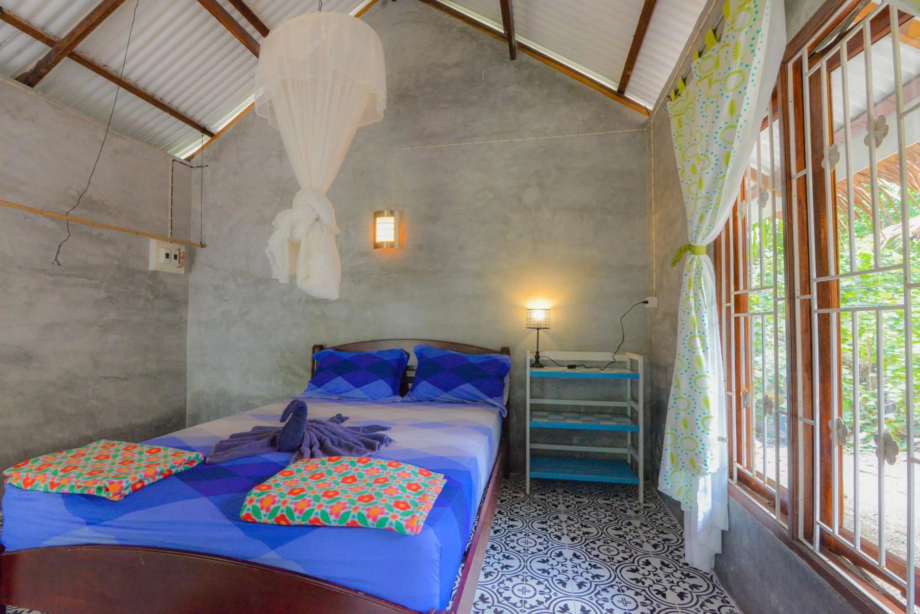 Photo of the whole room, Bed in Bananas Resort & Restaurant