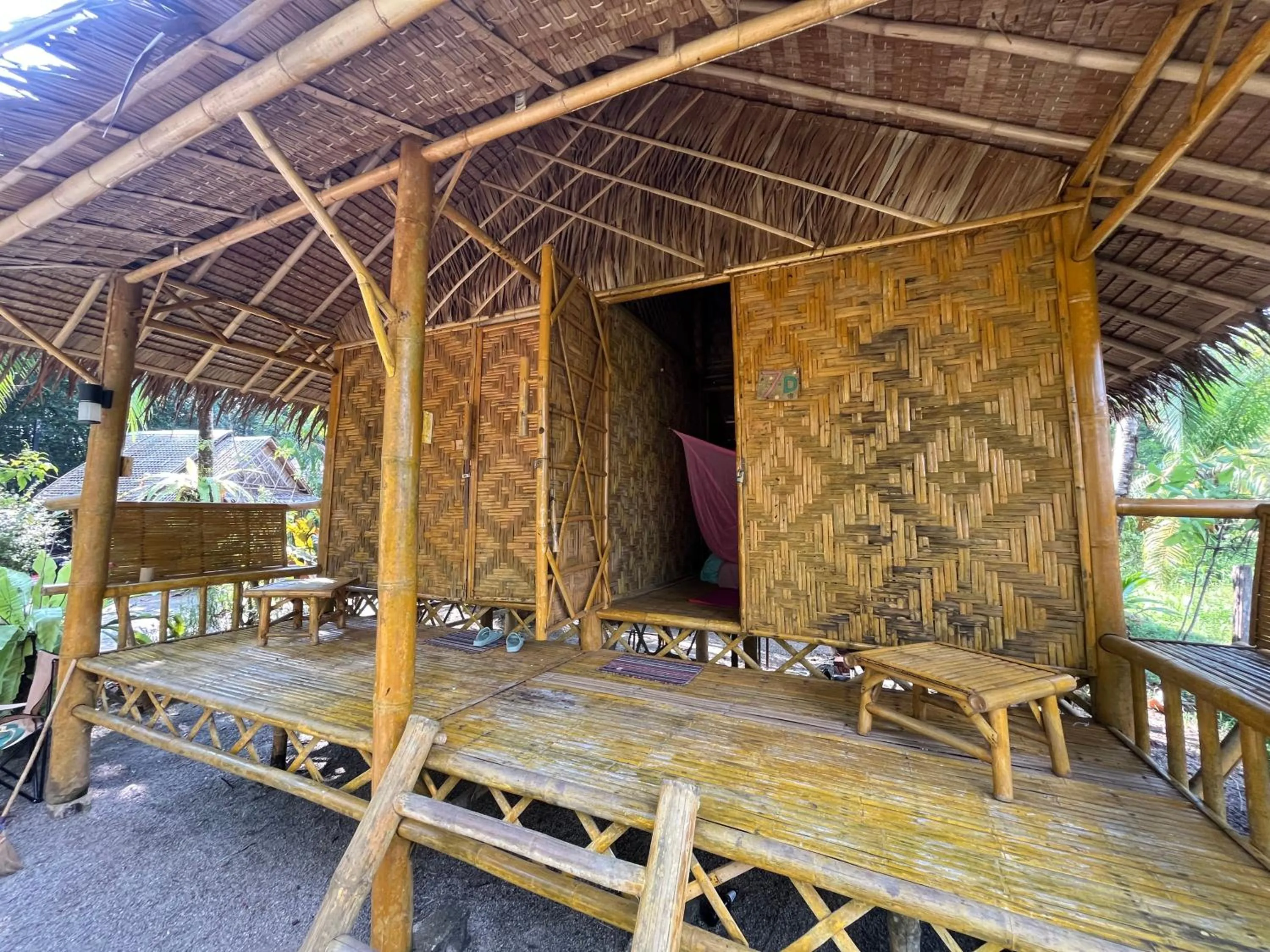 Bananas Resort & Restaurant