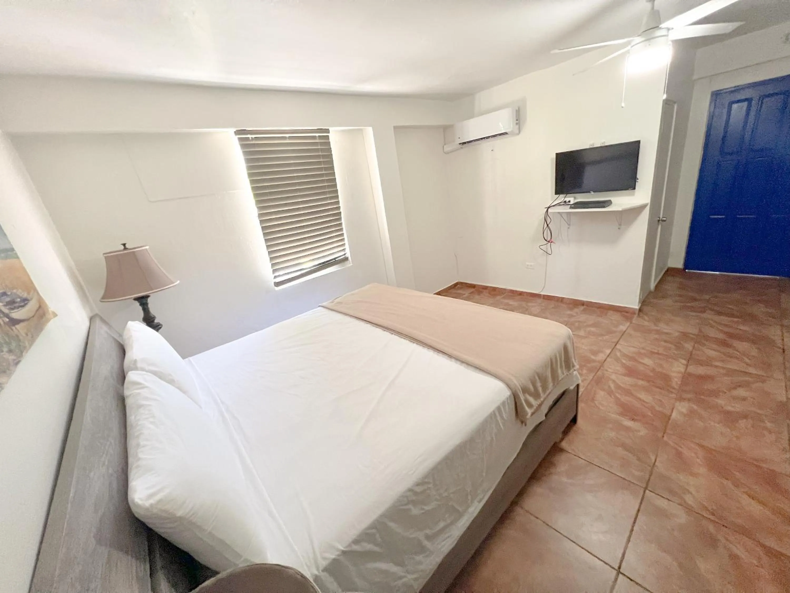 Bed in West Coast Inn's