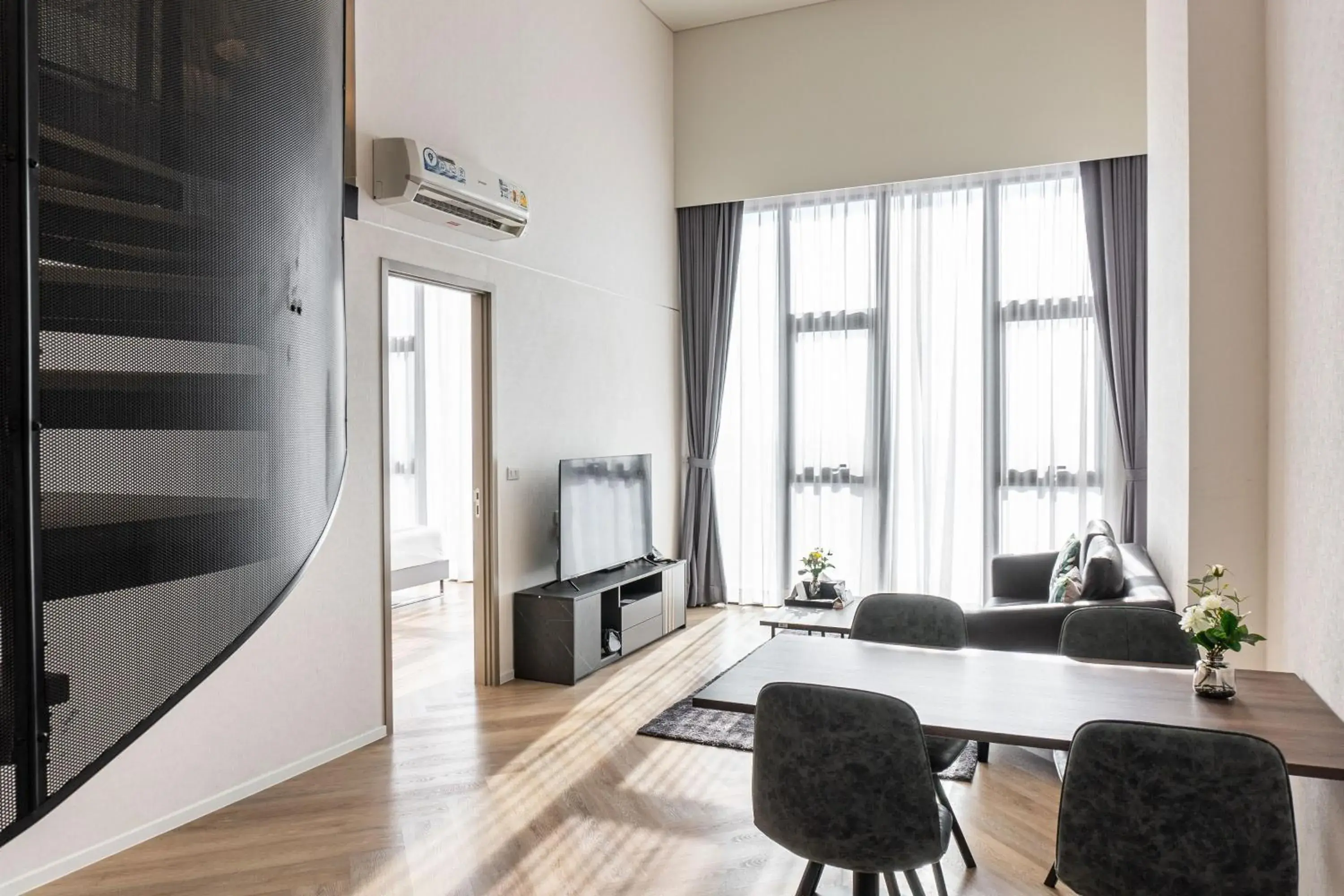 Property building in Ramada By Wyndham Bangkok Sukhumvit 87 Property building in Ramada By Wyndham Bangkok Sukhumvit 87