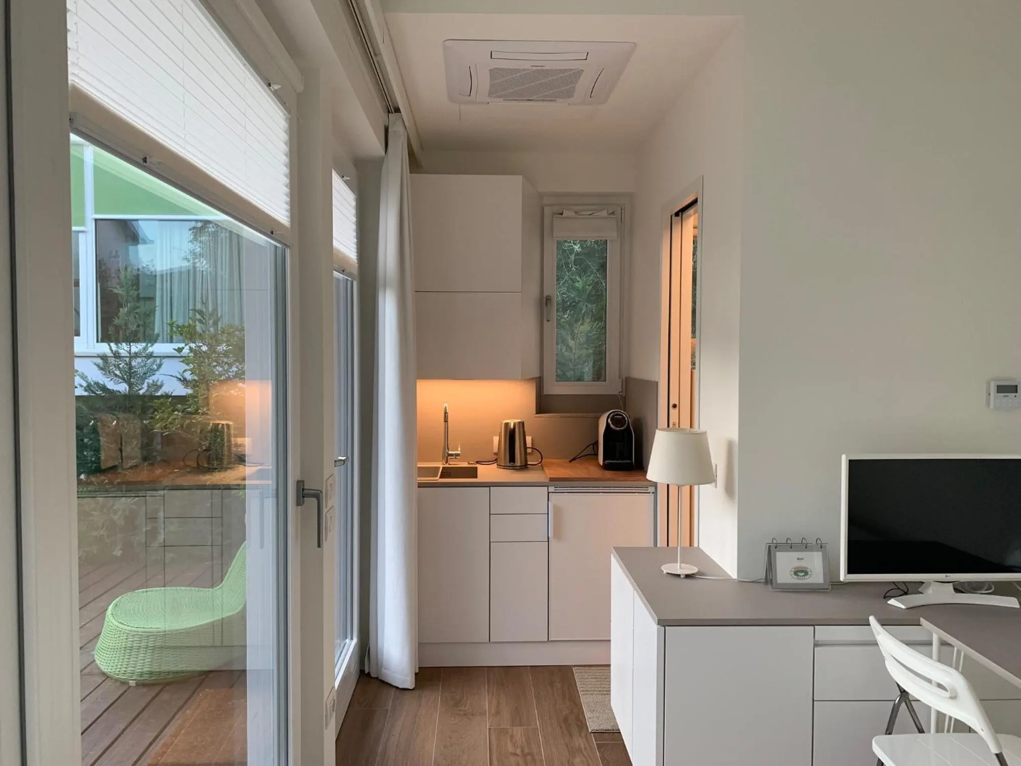 Coffee/tea facilities in CASABELLA-LAGO MAGGIORE