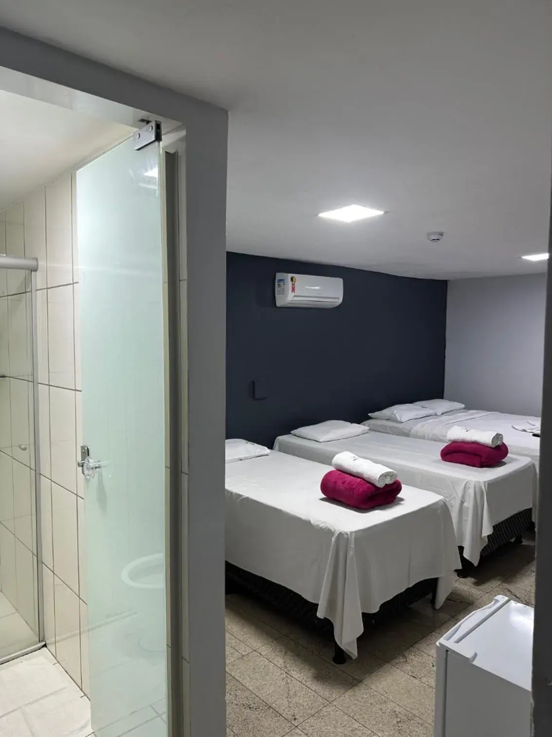 Family Room with Private Bathroom in Hotel Vitrine Family Room with Private Bathroom in Hotel Vitrine