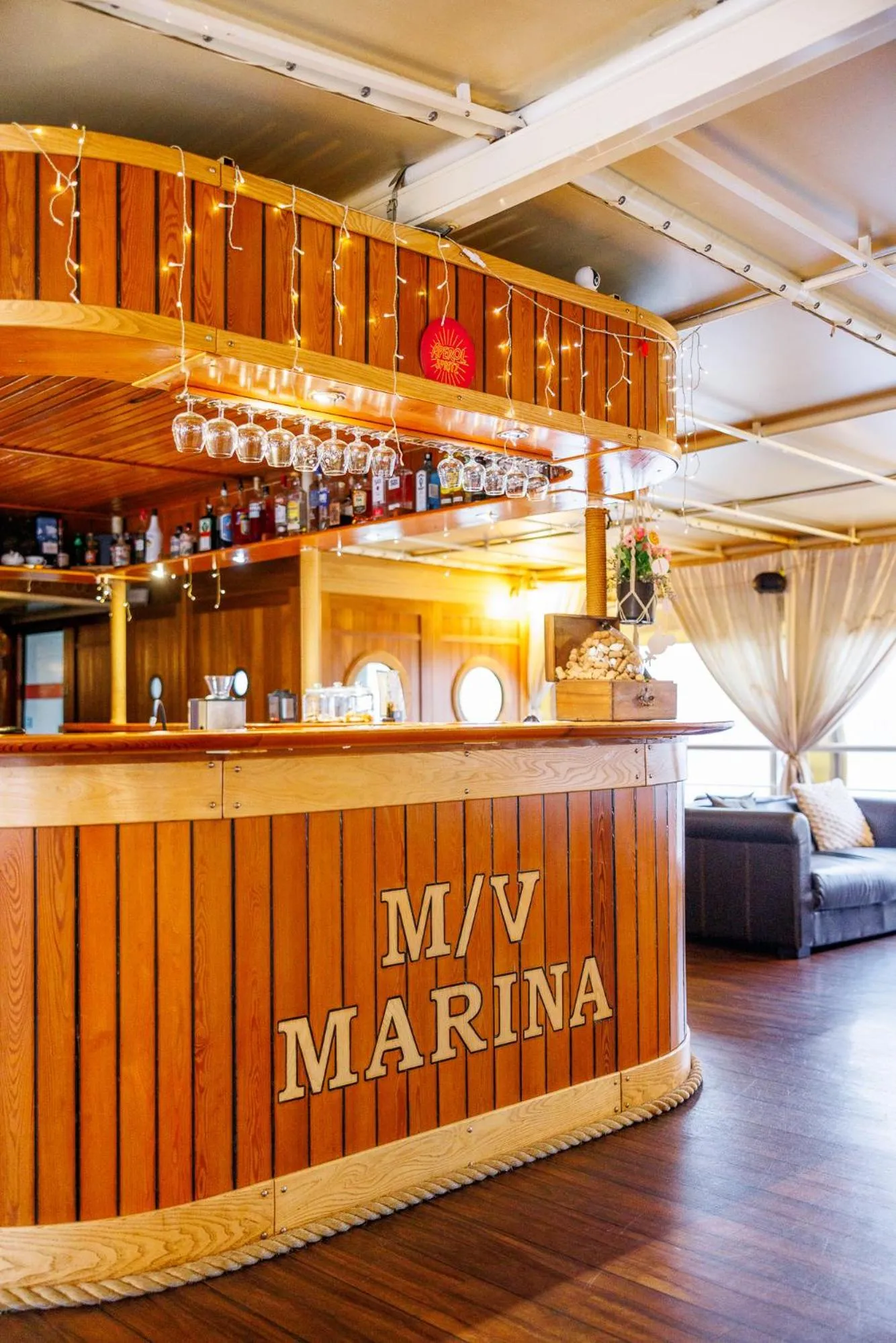 Lounge or bar in Botel Marina