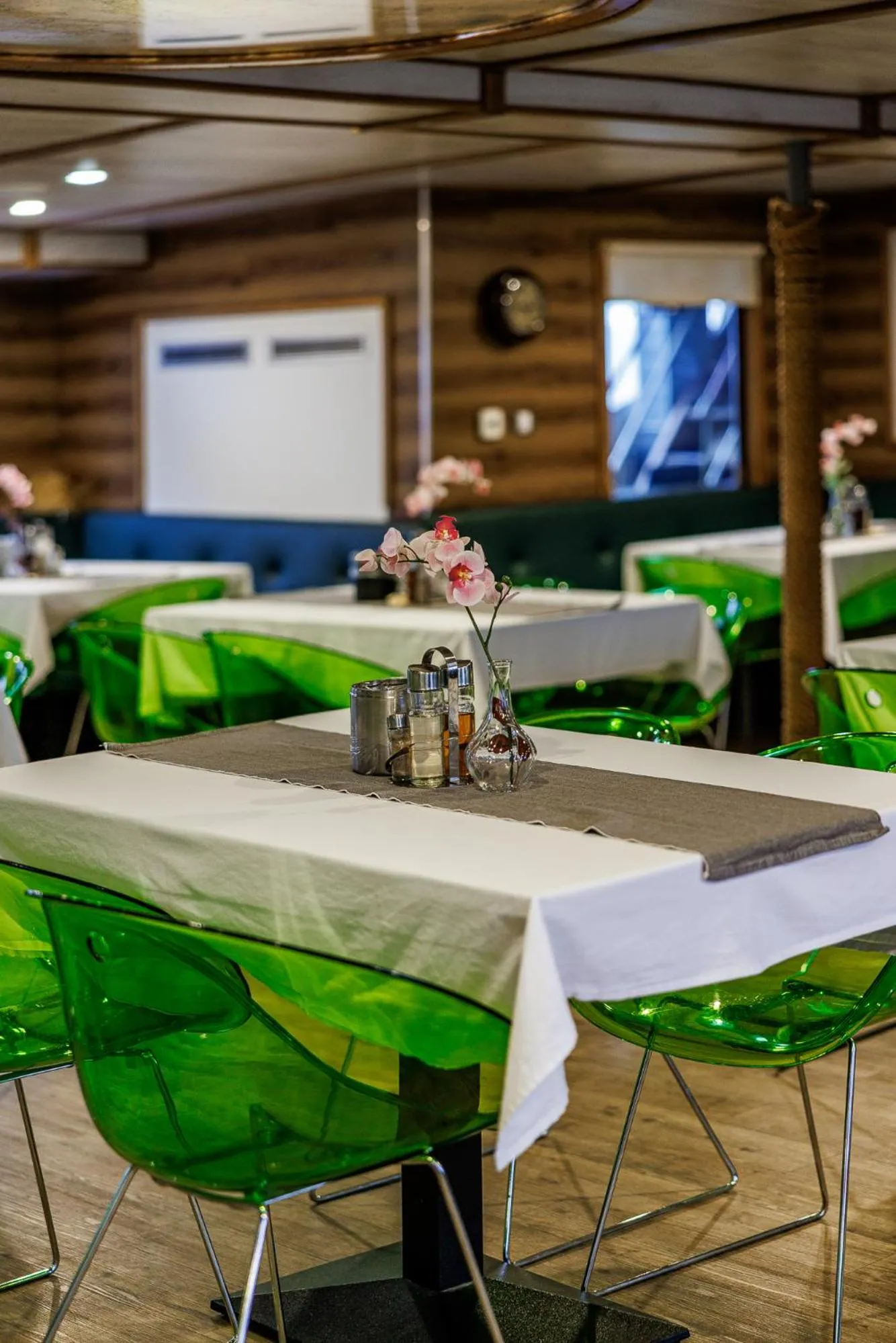 Breakfast in Botel Marina