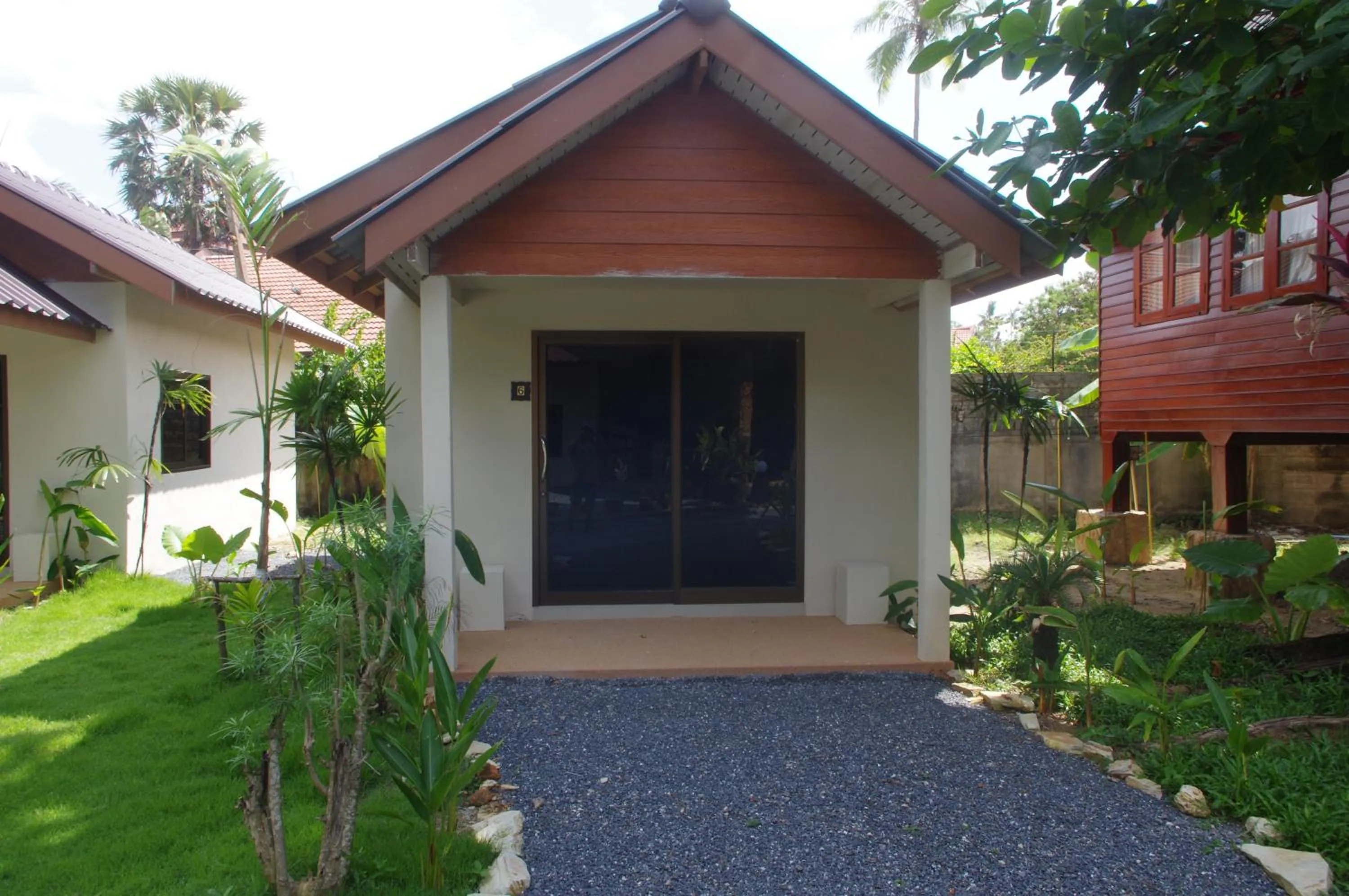 Property building in Thai House Beach Resort