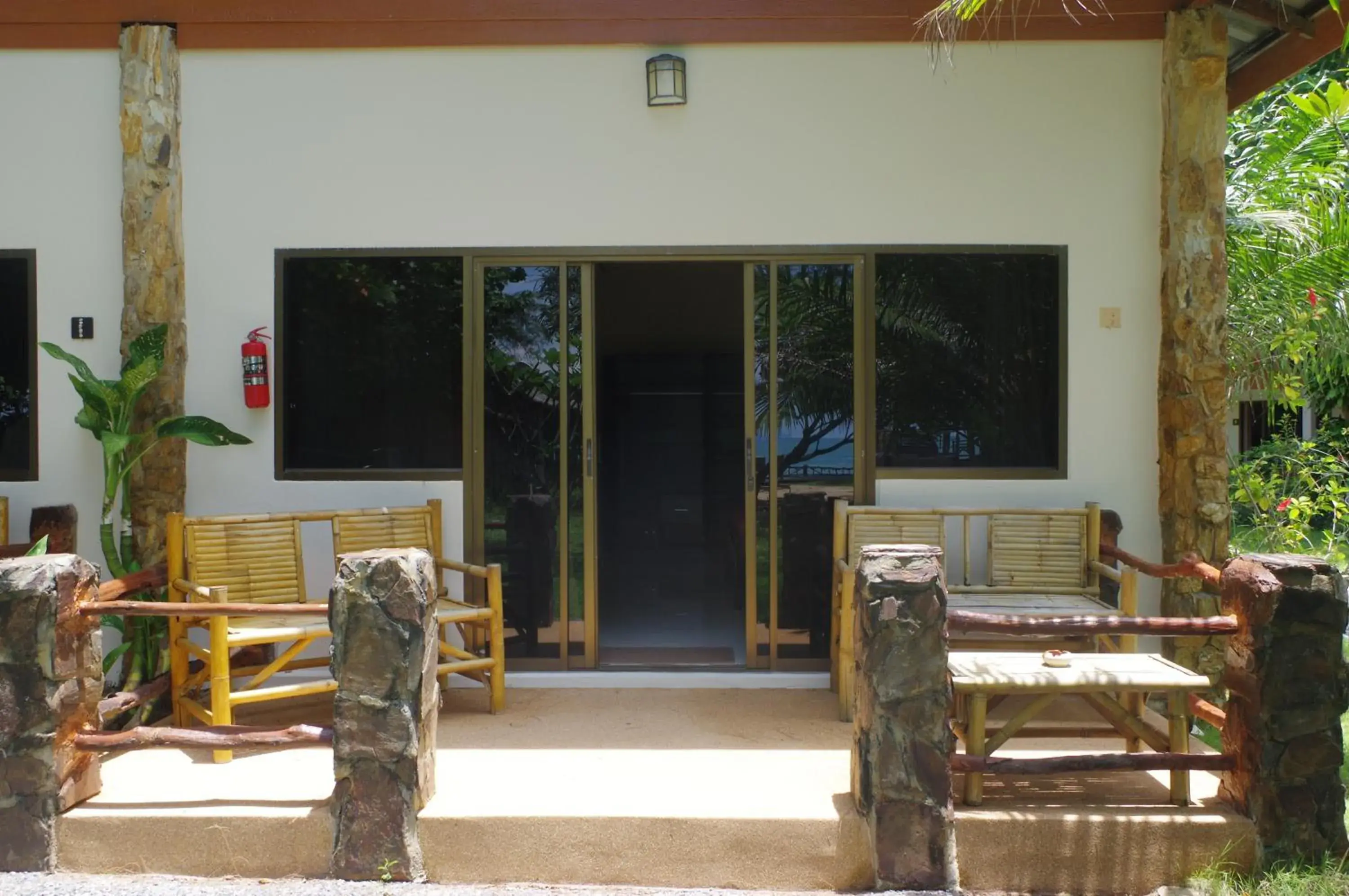 Standard Double Room with Sea View in Thai House Beach Resort Standard Double Room with Sea View in Thai House Beach Resort