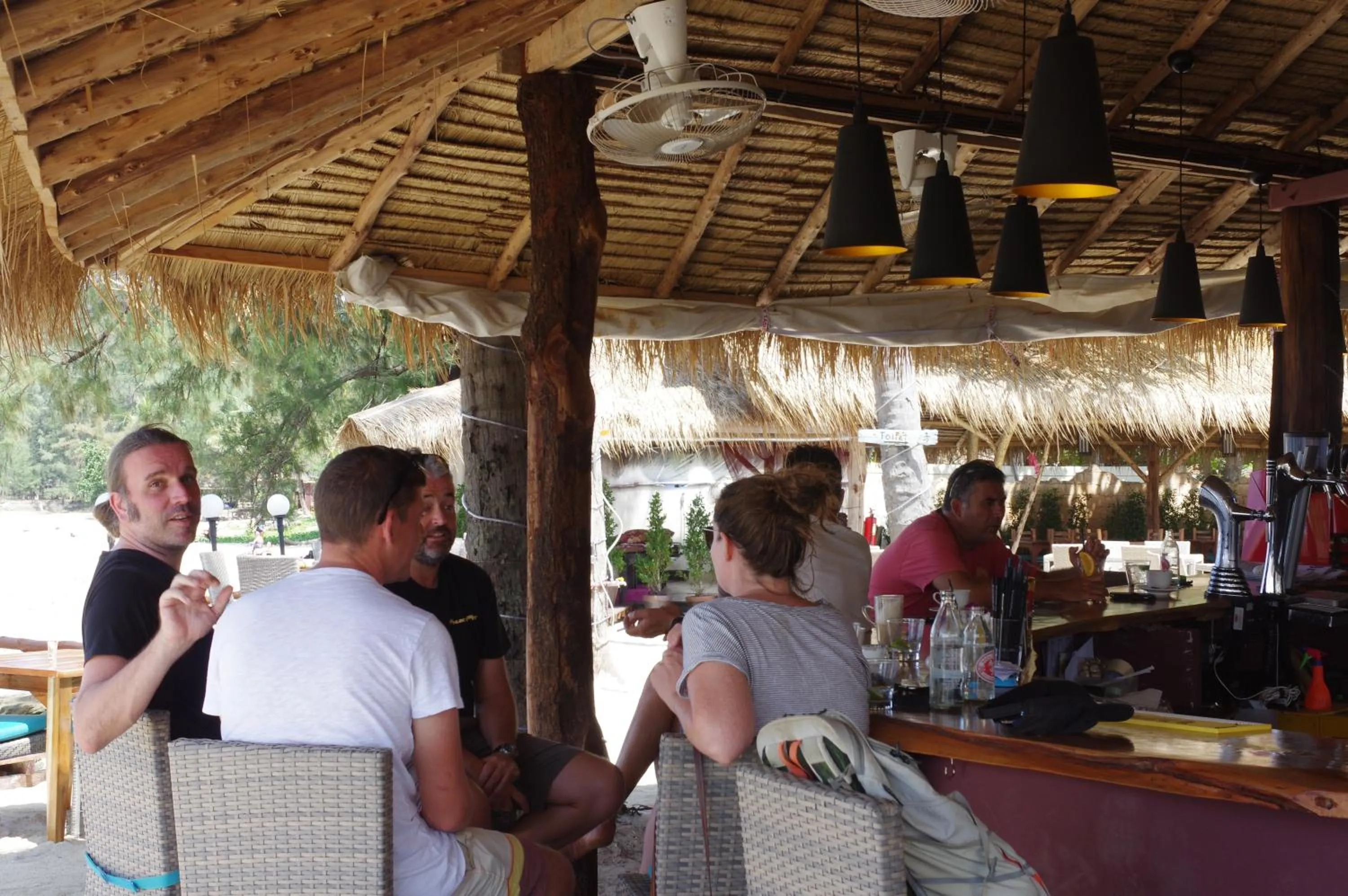 Restaurant/places to eat in Thai House Beach Resort