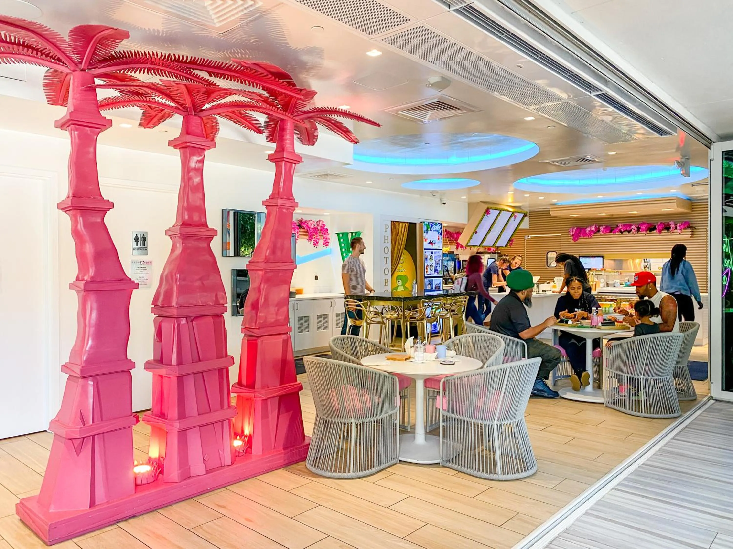 Restaurant/places to eat in W Residences Fort Lauderdale Luxury Suites Across from Fort Lauderdale Beach