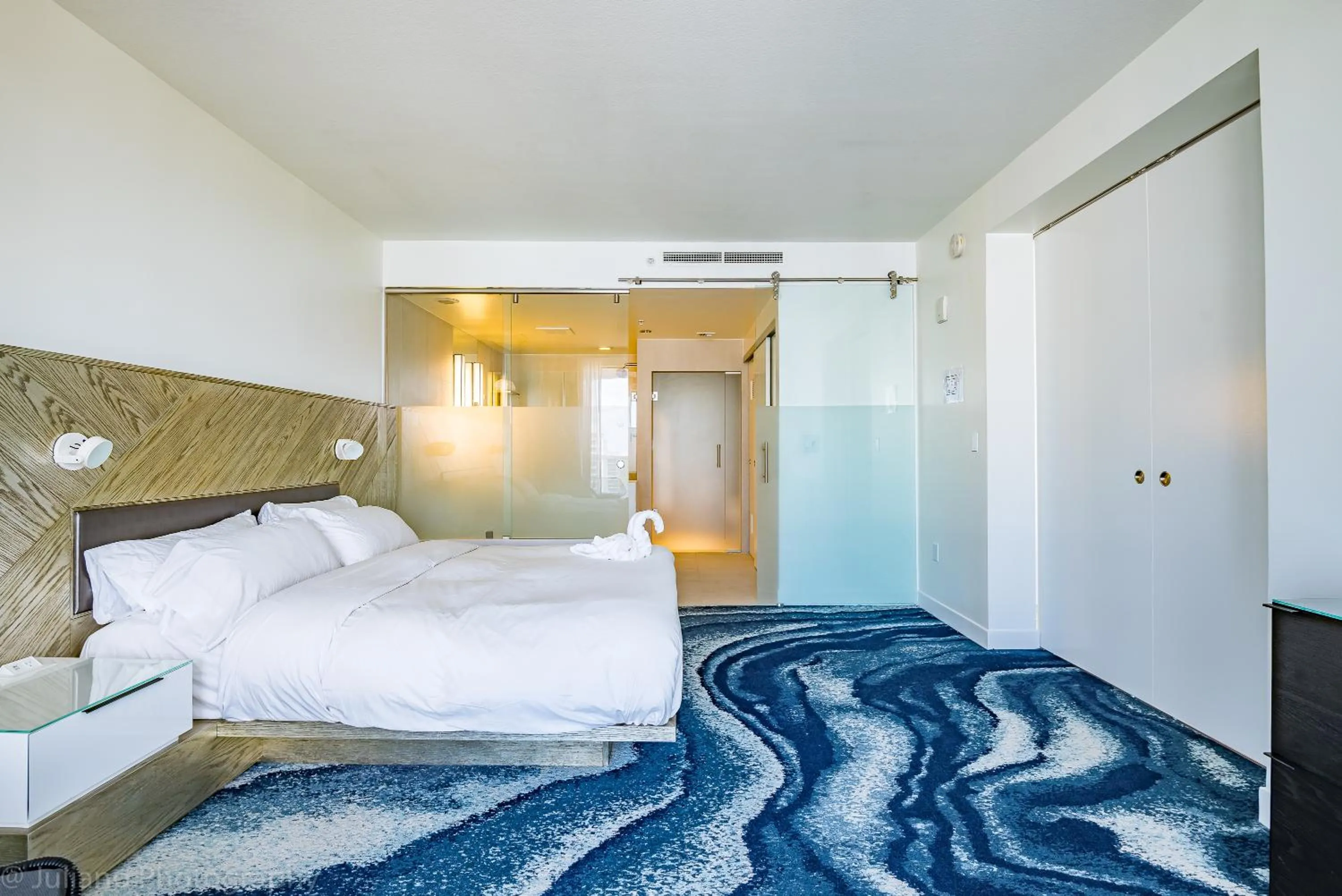 Bed in W Residences Fort Lauderdale Luxury Suites Across from Fort Lauderdale Beach