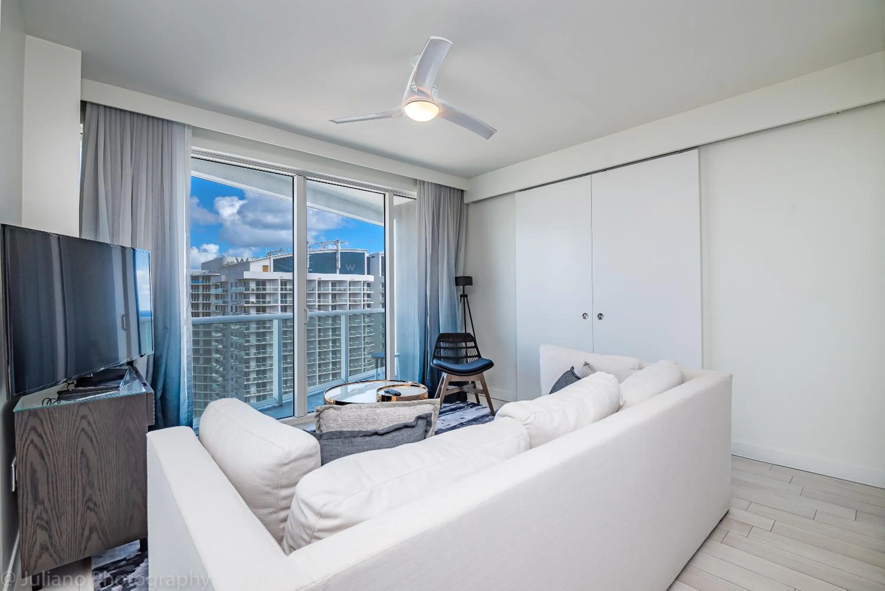 Bed in W Residences Fort Lauderdale Luxury Suites Across from Fort Lauderdale Beach