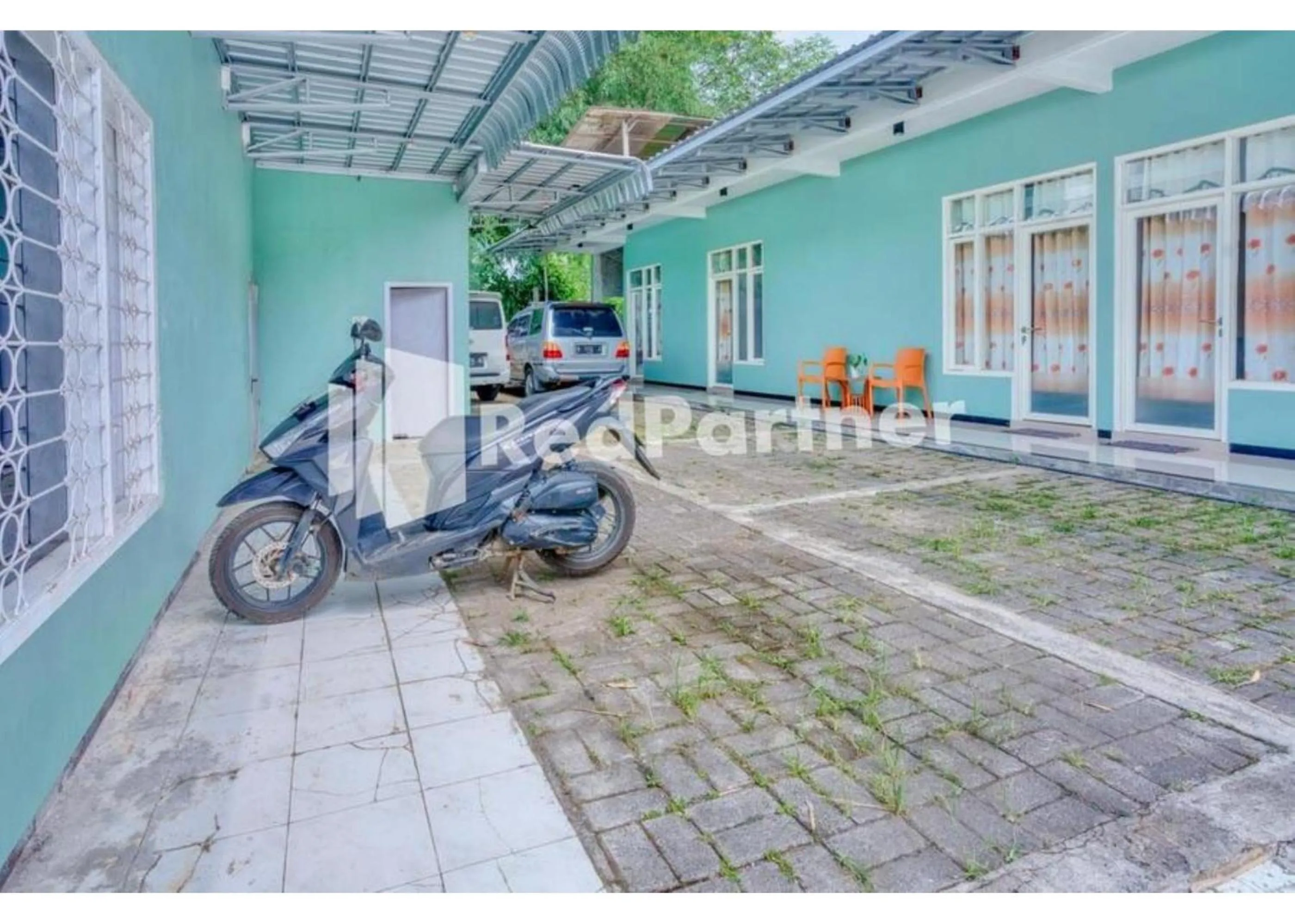 Griya Rahayu Guesthouse Mitra RedDoorz near Jatim Park 2 Batu