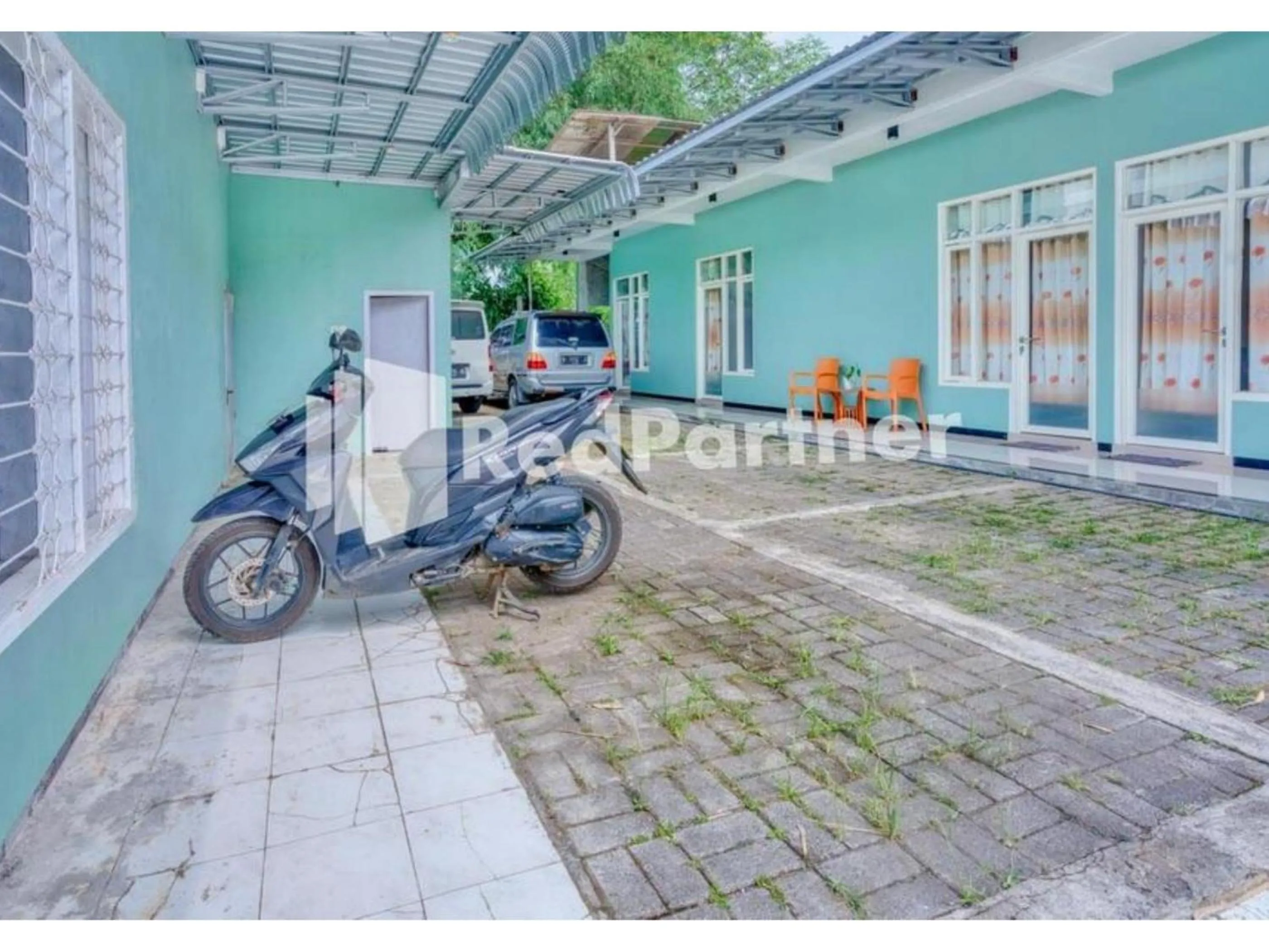 Griya Rahayu Guesthouse Mitra RedDoorz near Jatim Park 2 Batu