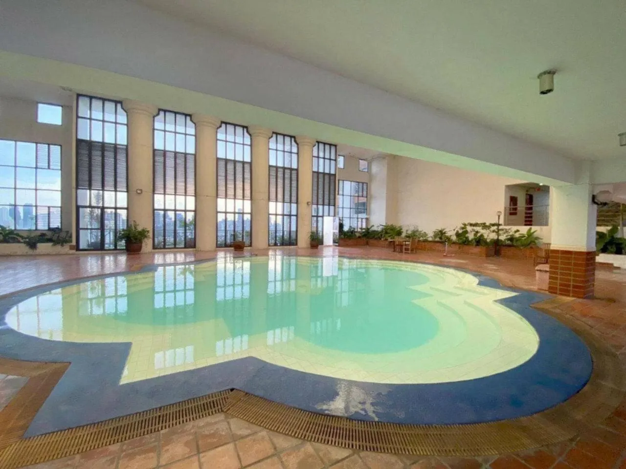 Swimming pool in Winning tower
