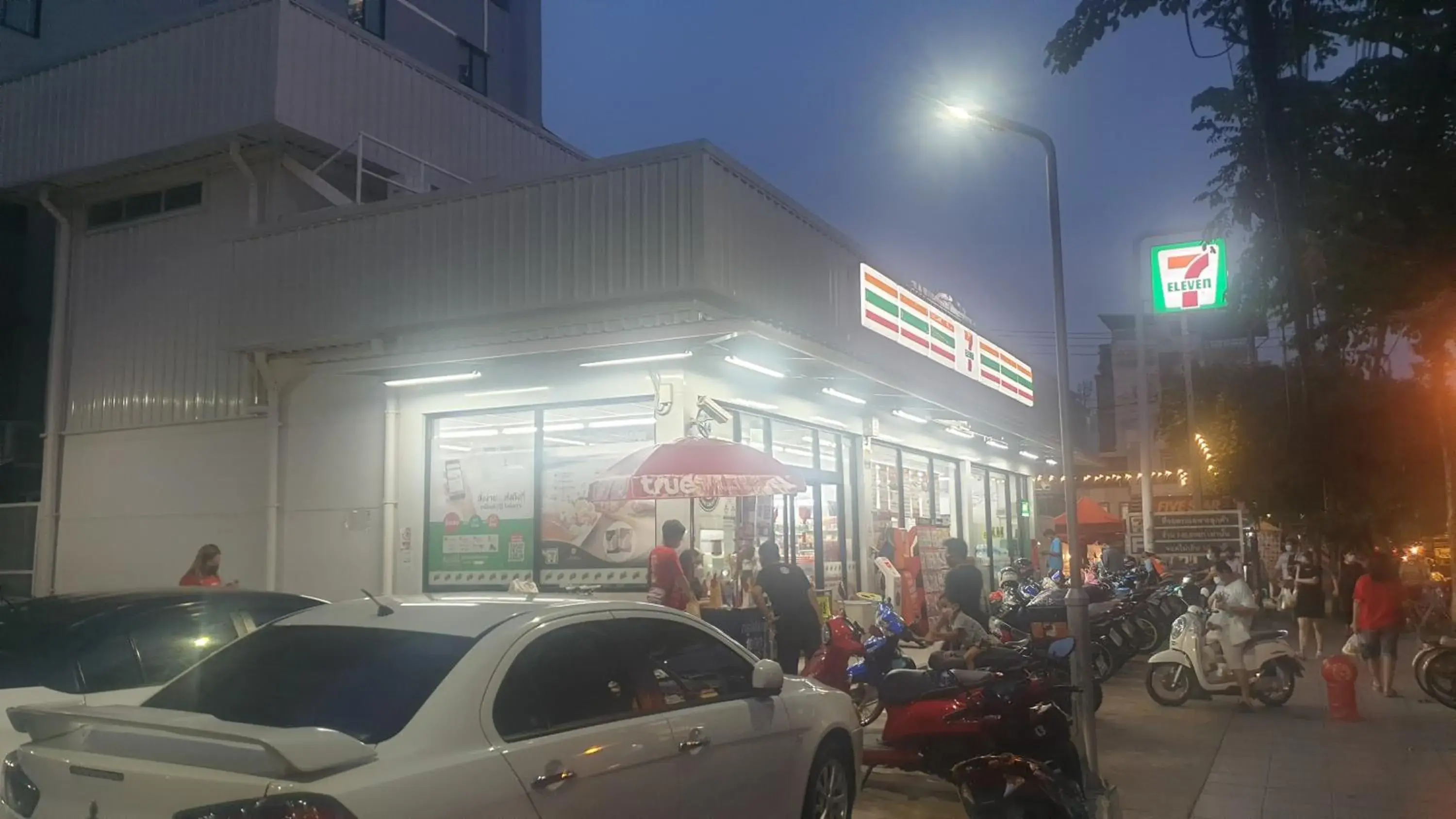 Property building in W71 Property building in W71